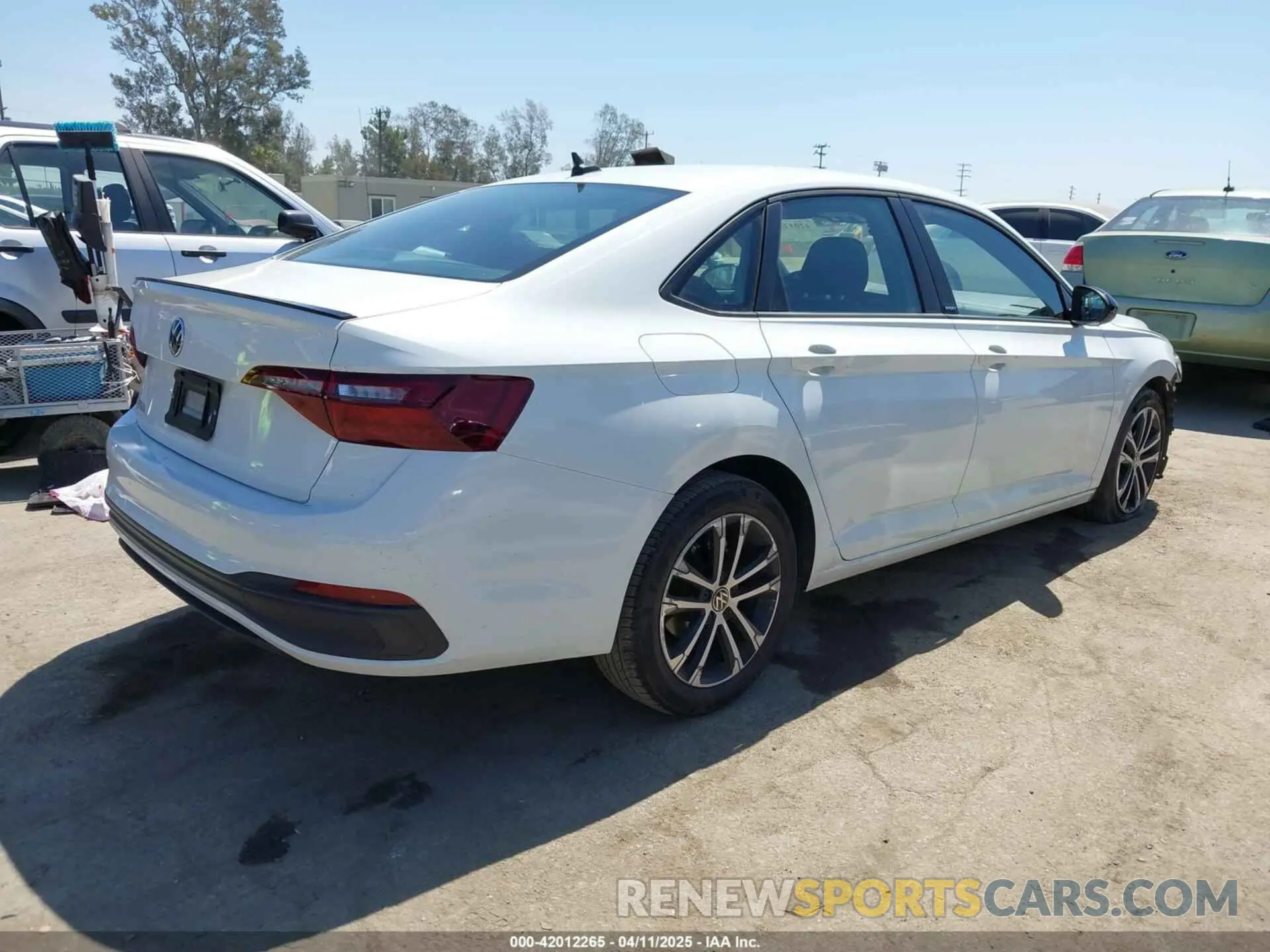4 fotografías del automóvil dañado 3VWBM7BU4PM028958 VOLKSWAGEN JETTA 2023