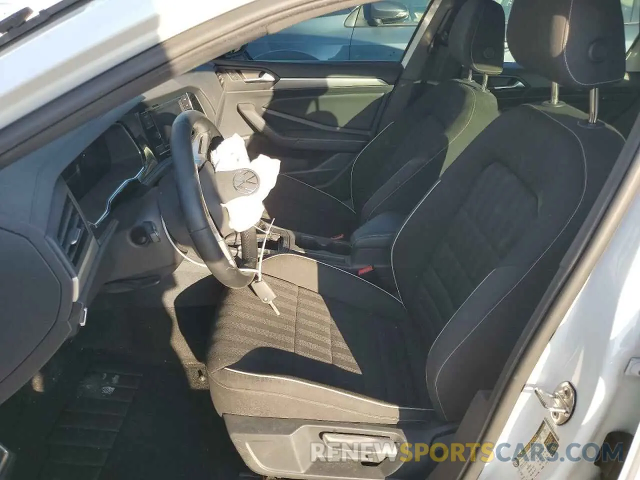 7 fotografías del automóvil dañado 3VWBM7BU4PM037160 VOLKSWAGEN JETTA 2023