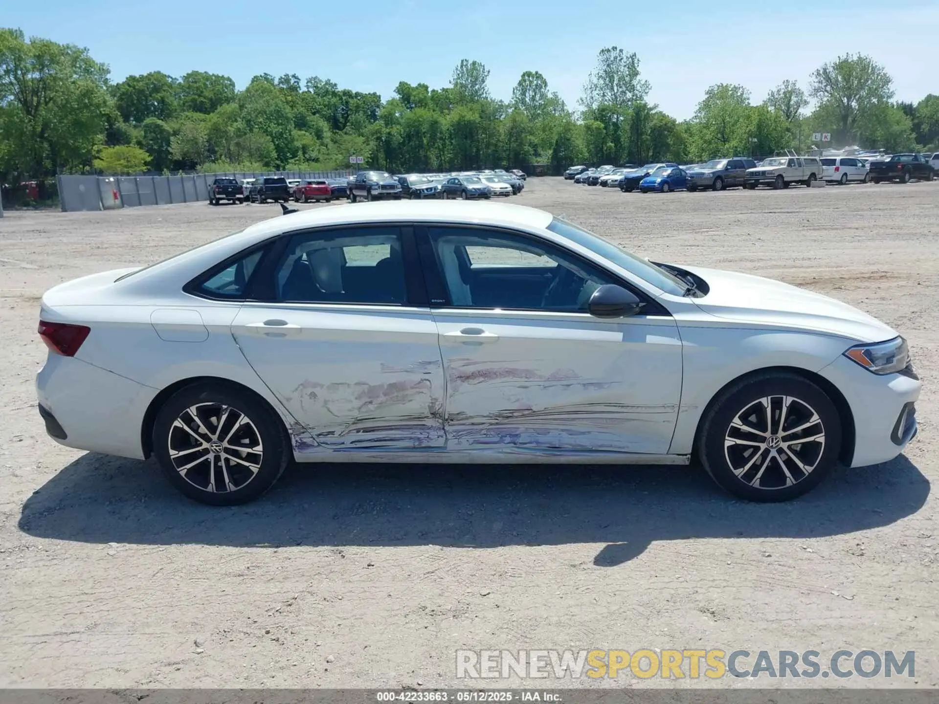 13 fotografías del automóvil dañado 3VWBM7BU7PM037623 VOLKSWAGEN JETTA 2023