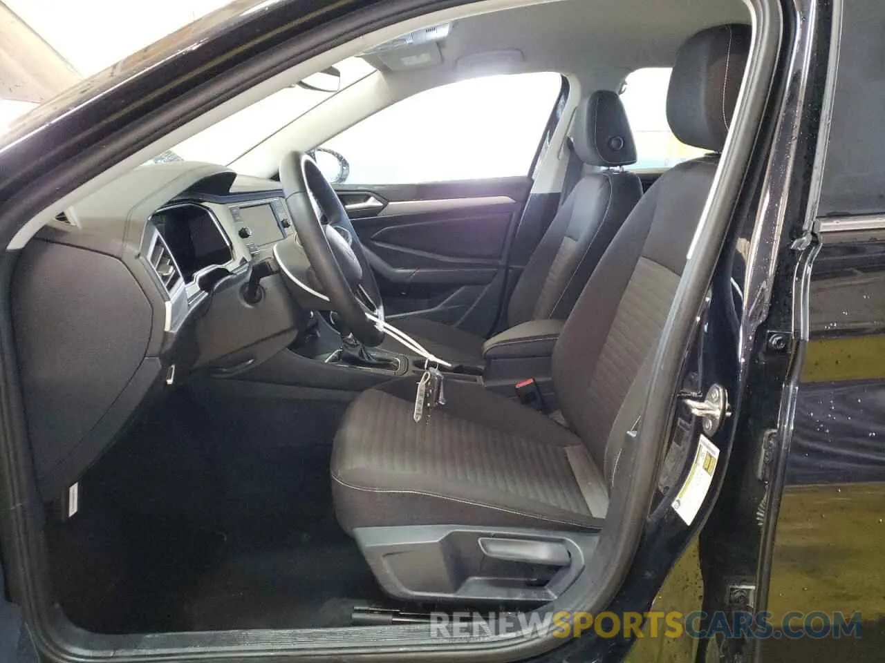 7 fotografías del automóvil dañado 3VW5M7BU1RM047452 VOLKSWAGEN JETTA 2024