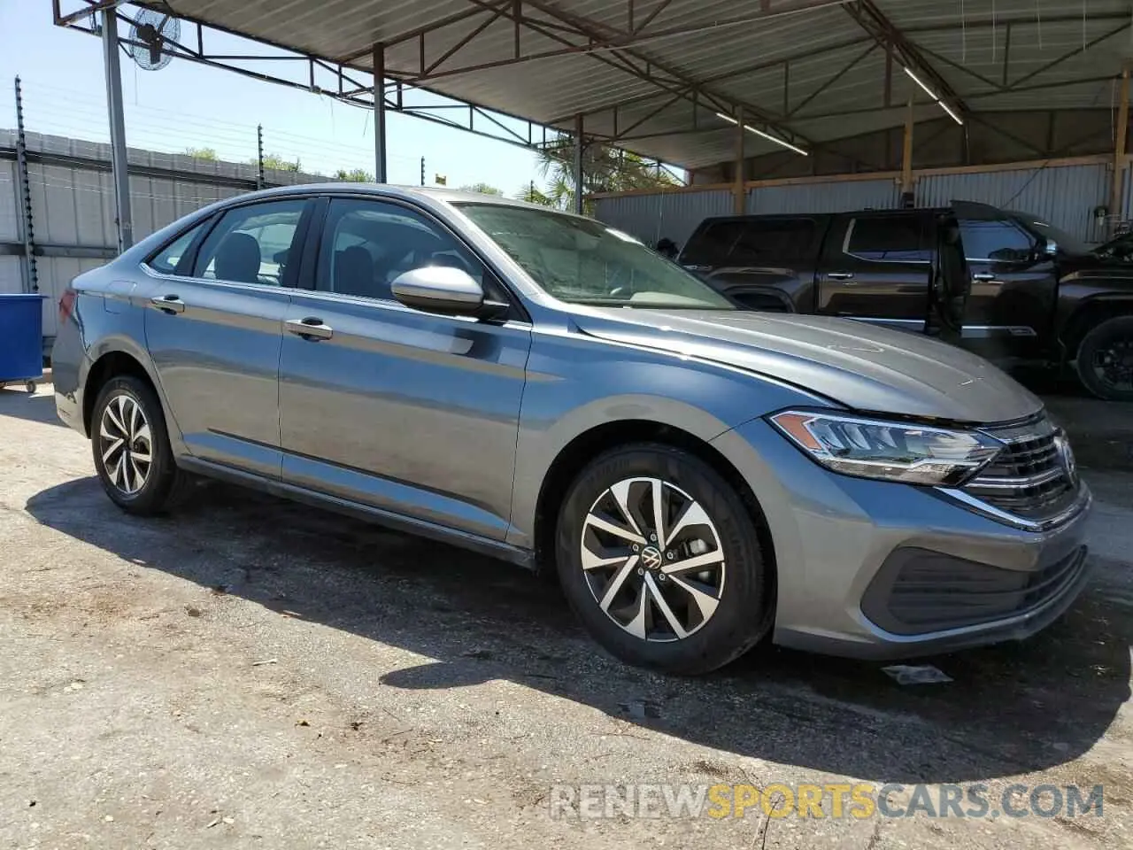 4 fotografías del automóvil dañado 3VW5M7BU2RM072120 VOLKSWAGEN JETTA 2024