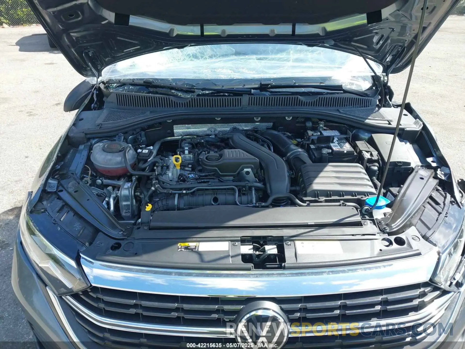10 fotografías del automóvil dañado 3VW5M7BU2RM074403 VOLKSWAGEN JETTA 2024