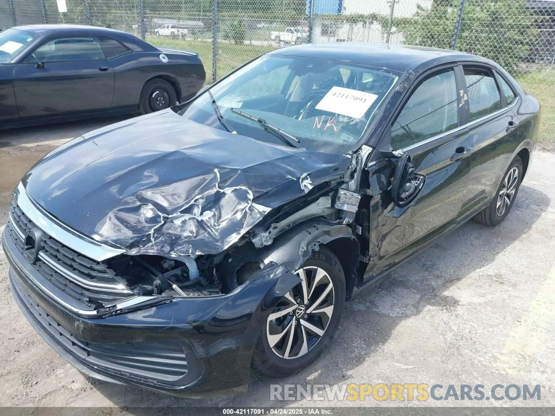 2 fotografías del automóvil dañado 3VW5M7BU2RM092061 VOLKSWAGEN JETTA 2024