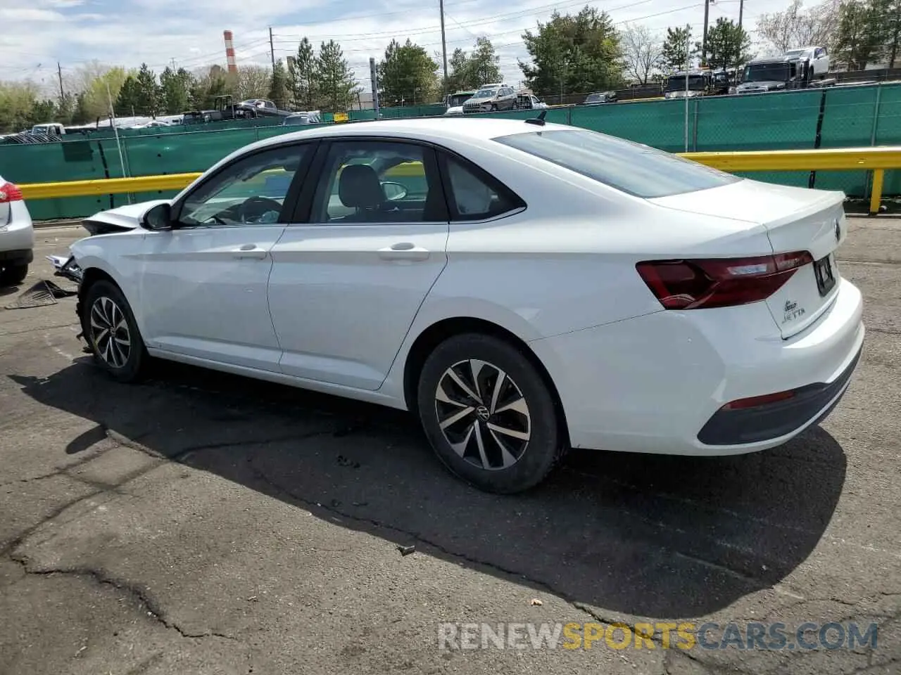 2 fotografías del automóvil dañado 3VW5M7BU4RM036462 VOLKSWAGEN JETTA 2024