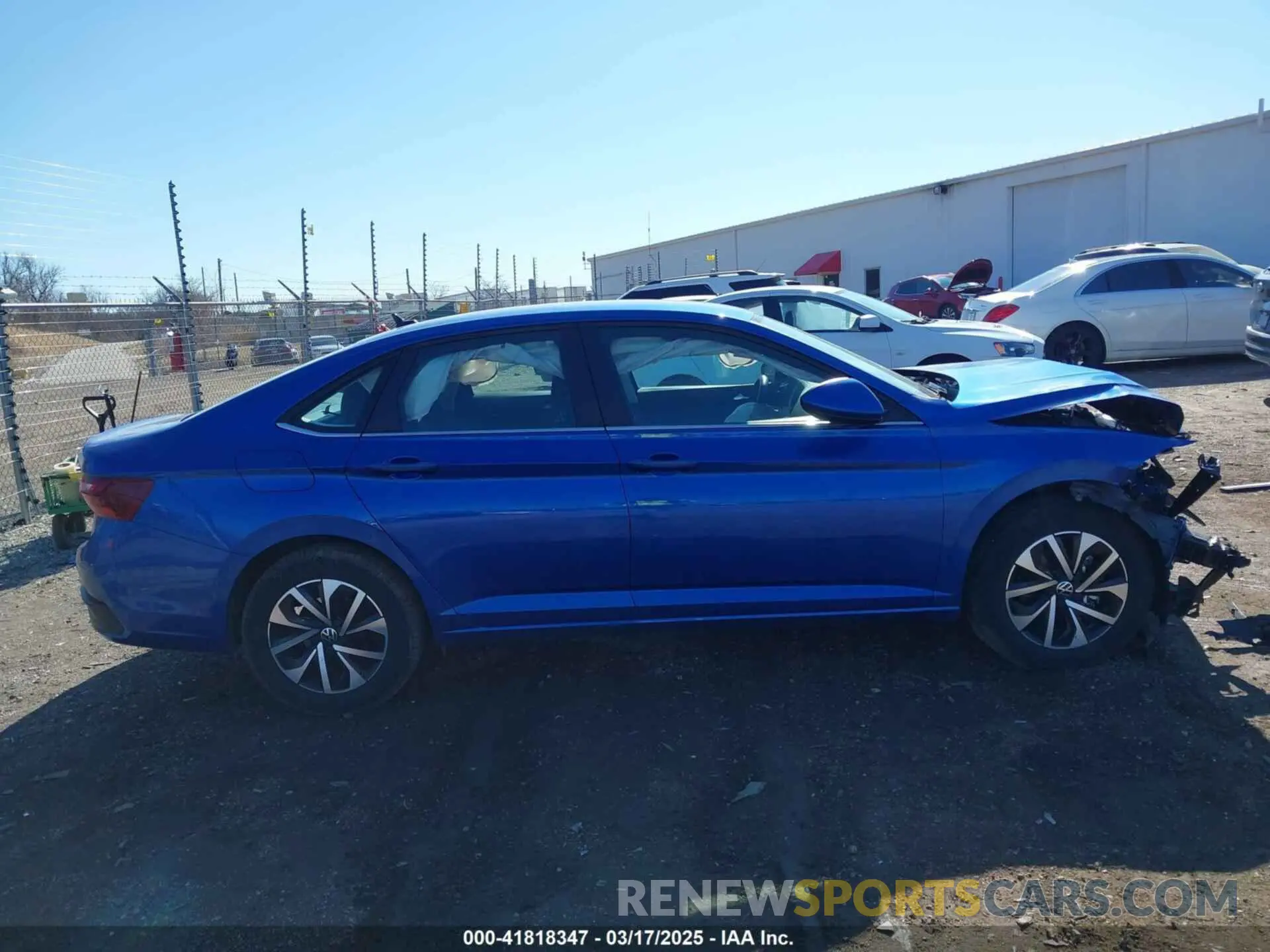 14 fotografías del automóvil dañado 3VW5M7BU4RM037238 VOLKSWAGEN JETTA 2024