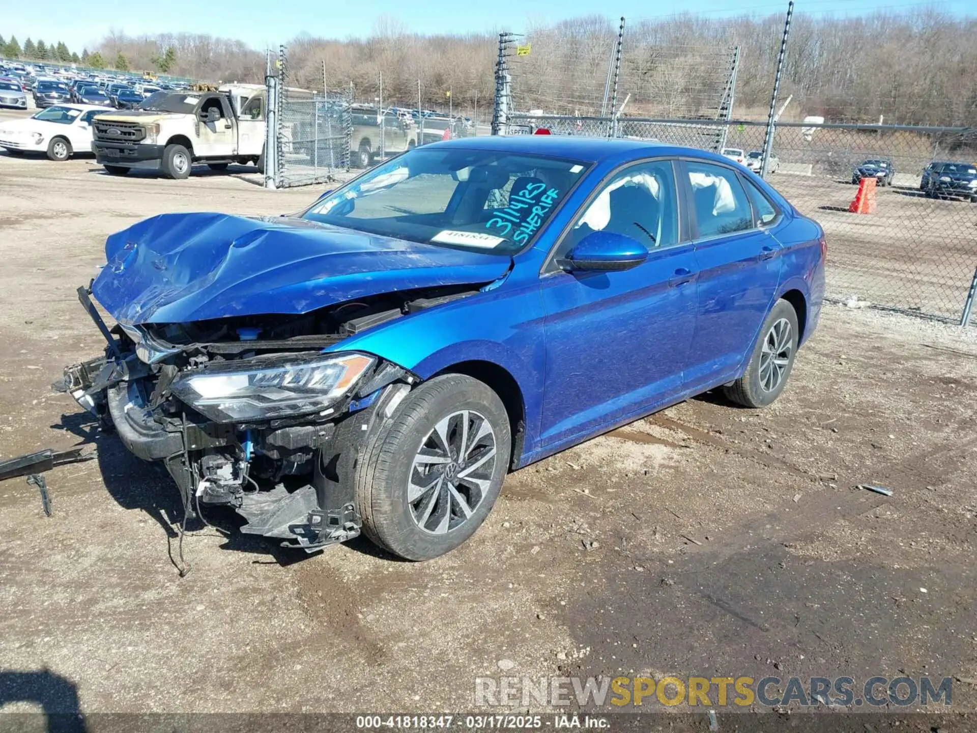 2 fotografías del automóvil dañado 3VW5M7BU4RM037238 VOLKSWAGEN JETTA 2024