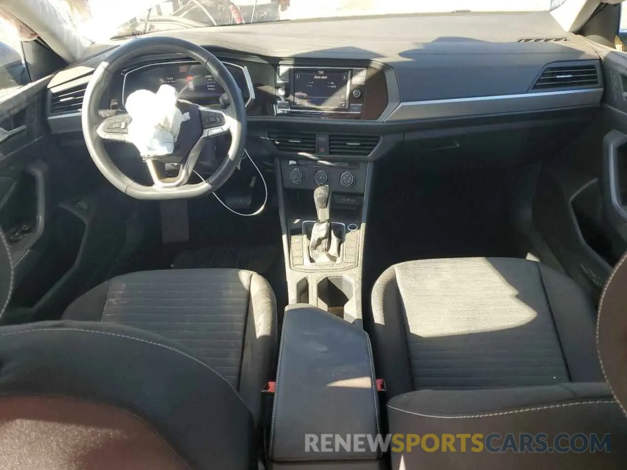 8 fotografías del automóvil dañado 3VW5M7BU7RM055622 VOLKSWAGEN JETTA 2024