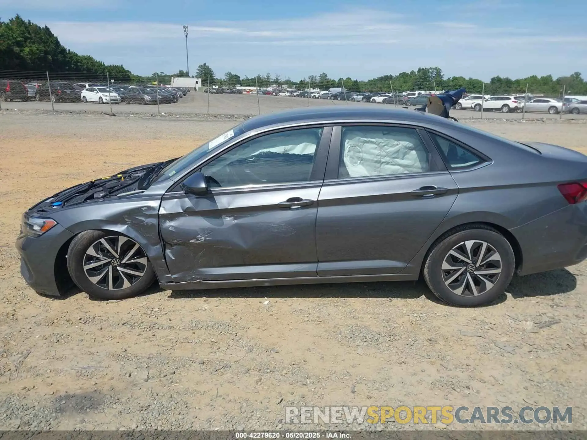 14 fotografías del automóvil dañado 3VW5M7BU8RM048775 VOLKSWAGEN JETTA 2024