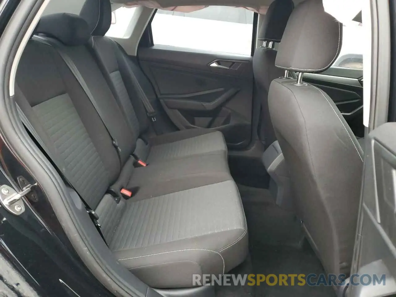 10 fotografías del automóvil dañado 3VW5M7BU8RM049912 VOLKSWAGEN JETTA 2024