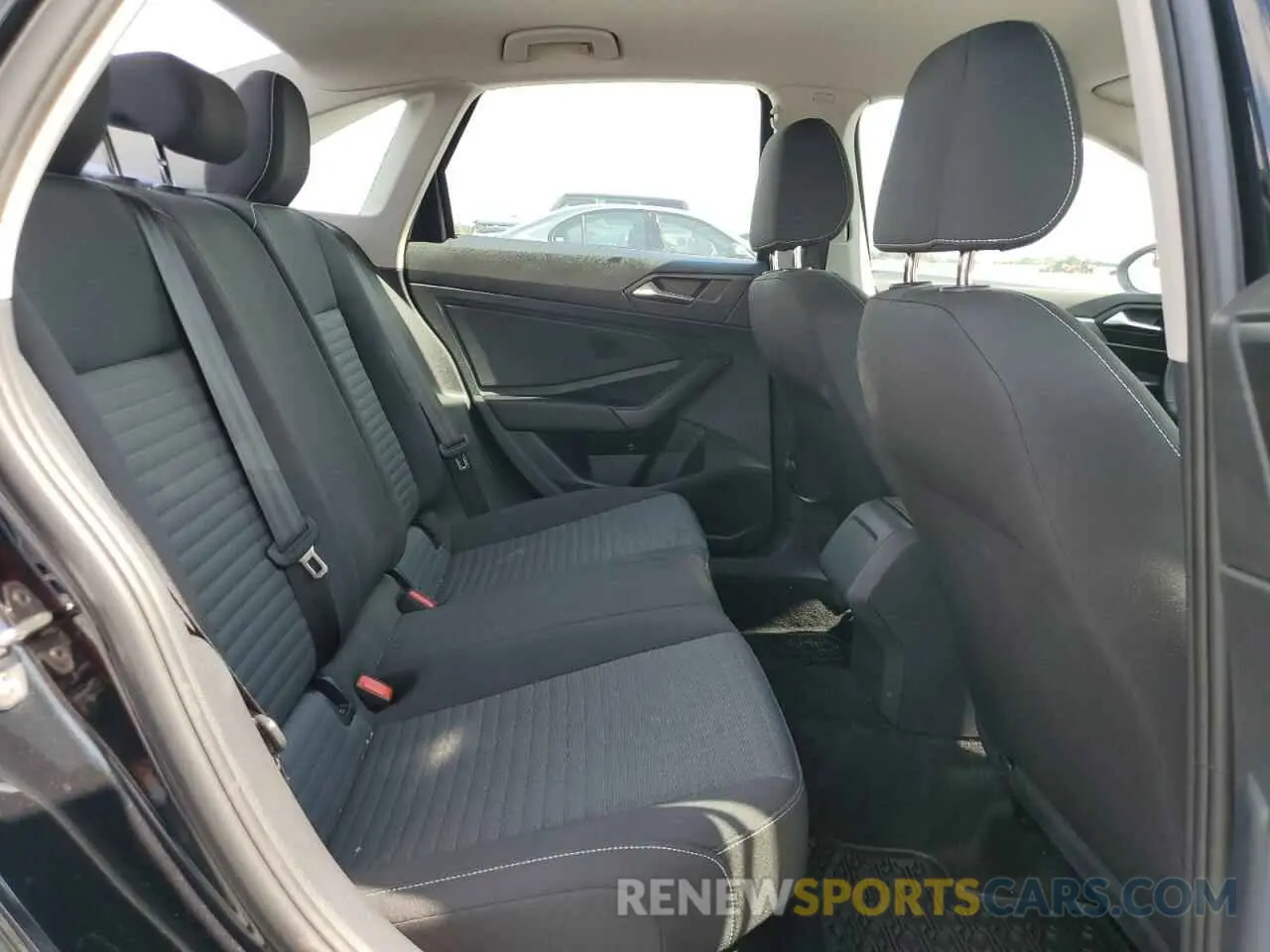 10 fotografías del automóvil dañado 3VW5M7BU8RM063986 VOLKSWAGEN JETTA 2024