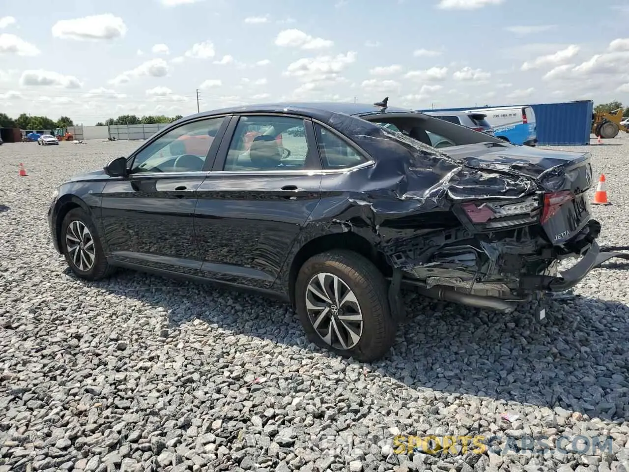 2 fotografías del automóvil dañado 3VW5M7BU8RM063986 VOLKSWAGEN JETTA 2024
