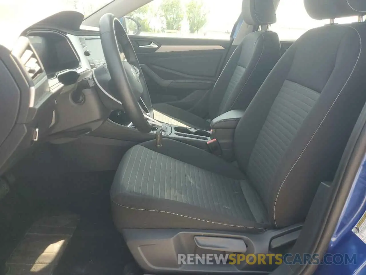 7 fotografías del automóvil dañado 3VW5M7BU9RM055797 VOLKSWAGEN JETTA 2024