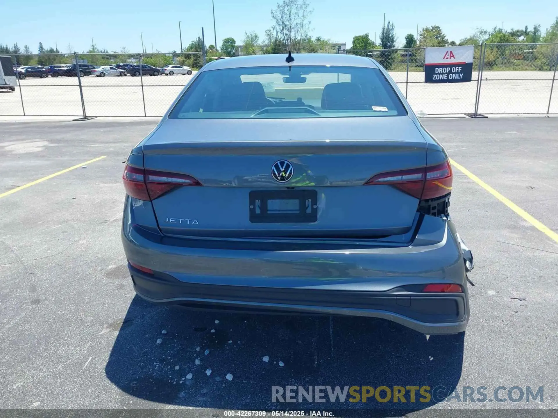 16 fotografías del automóvil dañado 3VW5M7BU9RM097967 VOLKSWAGEN JETTA 2024