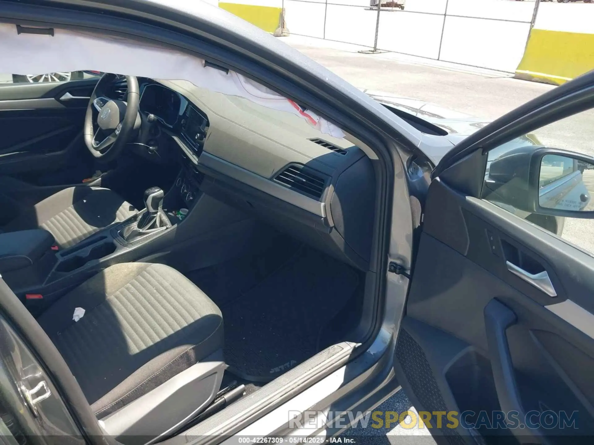 5 fotografías del automóvil dañado 3VW5M7BU9RM097967 VOLKSWAGEN JETTA 2024