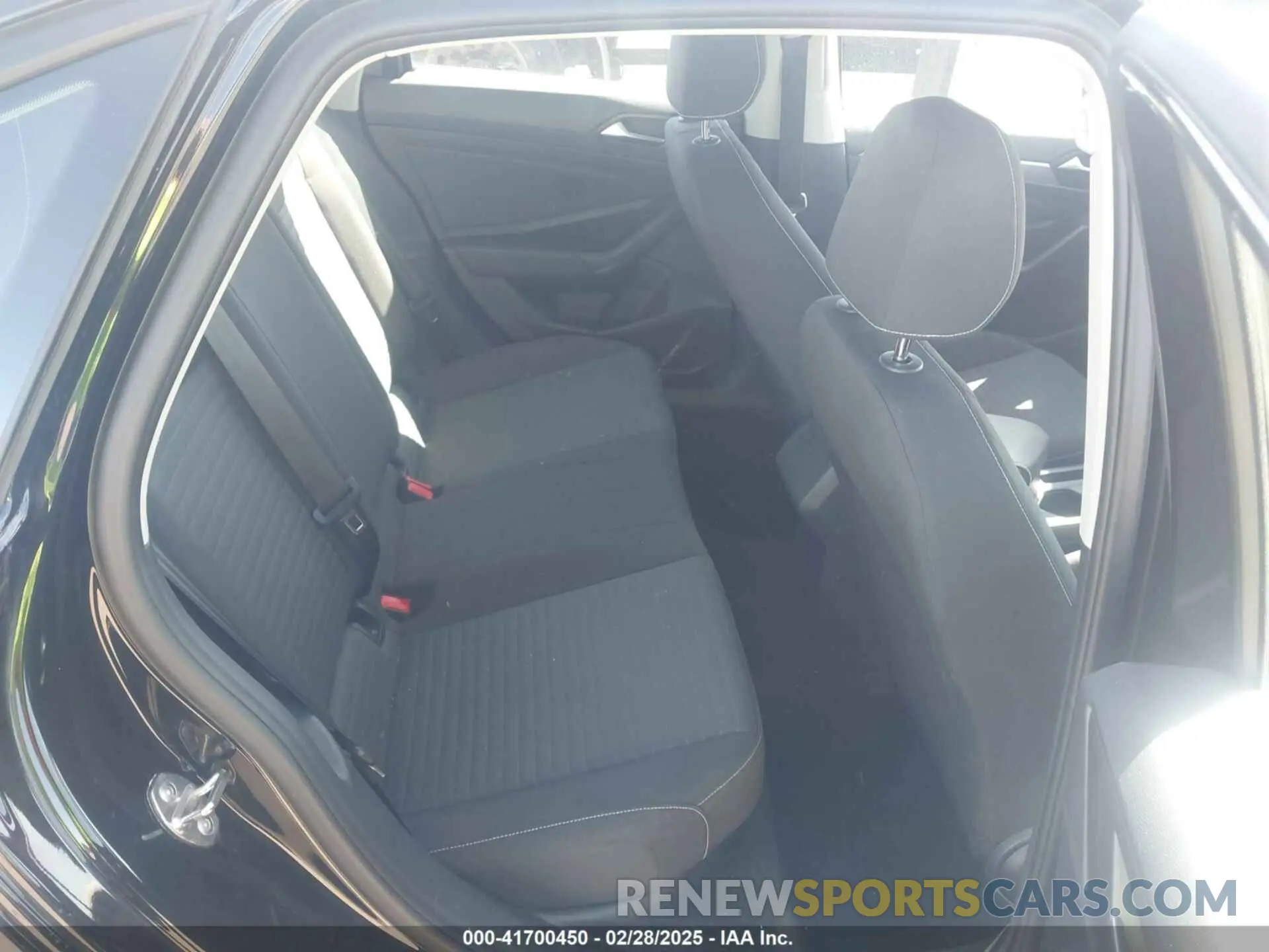 8 fotografías del automóvil dañado 3VW5M7BUXRM050284 VOLKSWAGEN JETTA 2024
