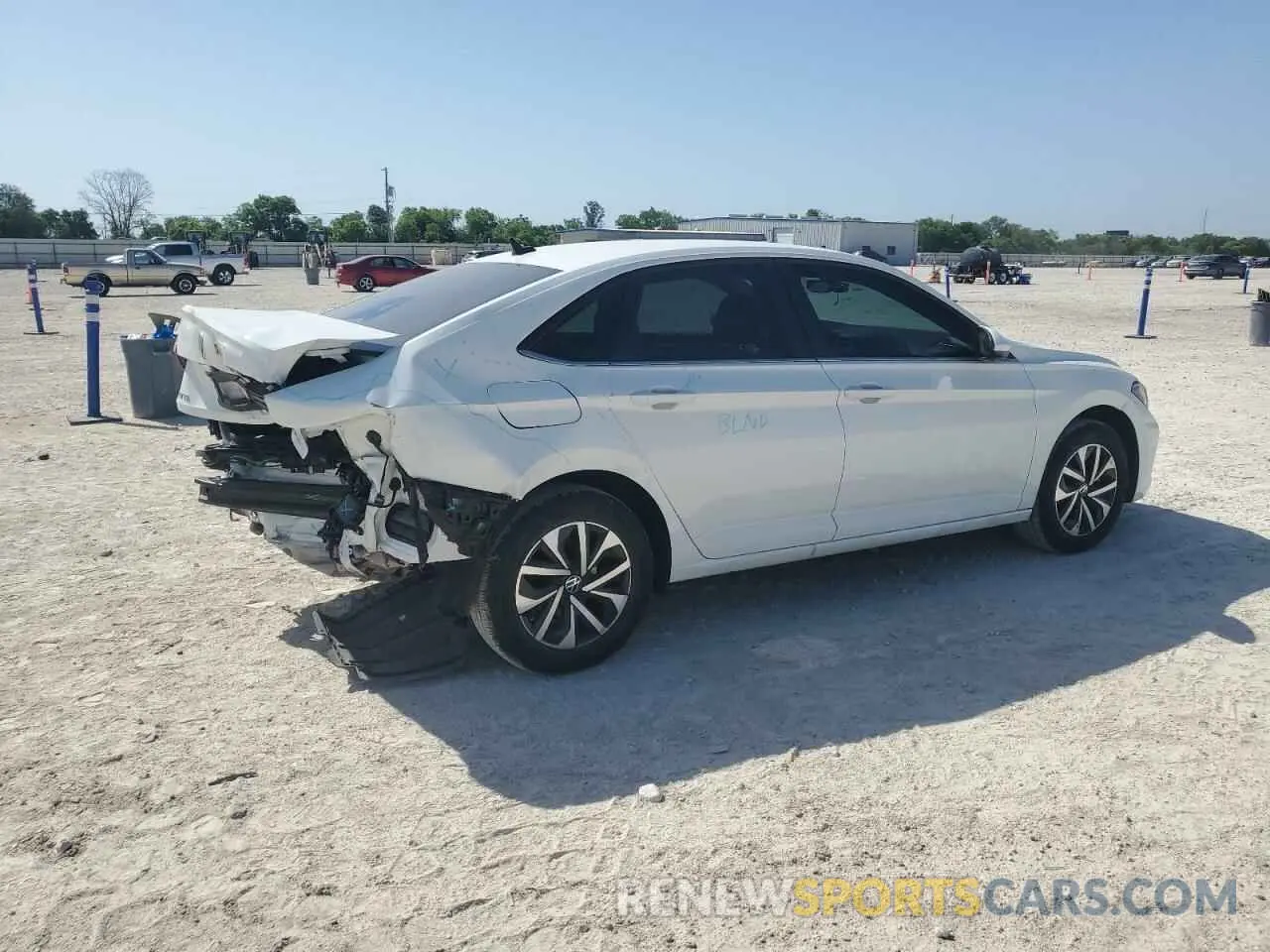 3 fotografías del automóvil dañado 3VW5M7BUXRM095273 VOLKSWAGEN JETTA 2024