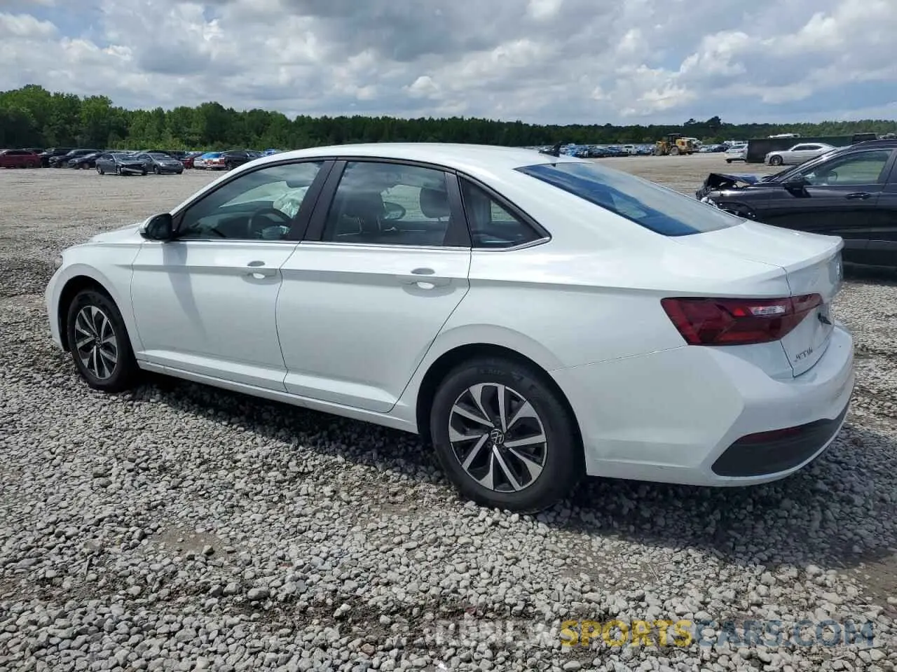 2 fotografías del automóvil dañado 3VW5M7BUXRM101153 VOLKSWAGEN JETTA 2024