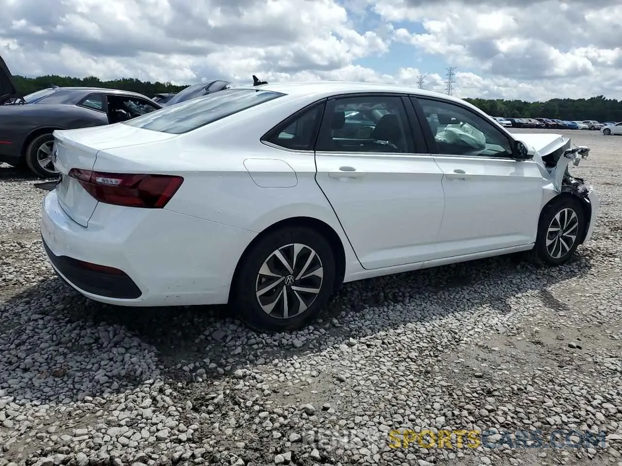 3 fotografías del automóvil dañado 3VW5M7BUXRM101153 VOLKSWAGEN JETTA 2024