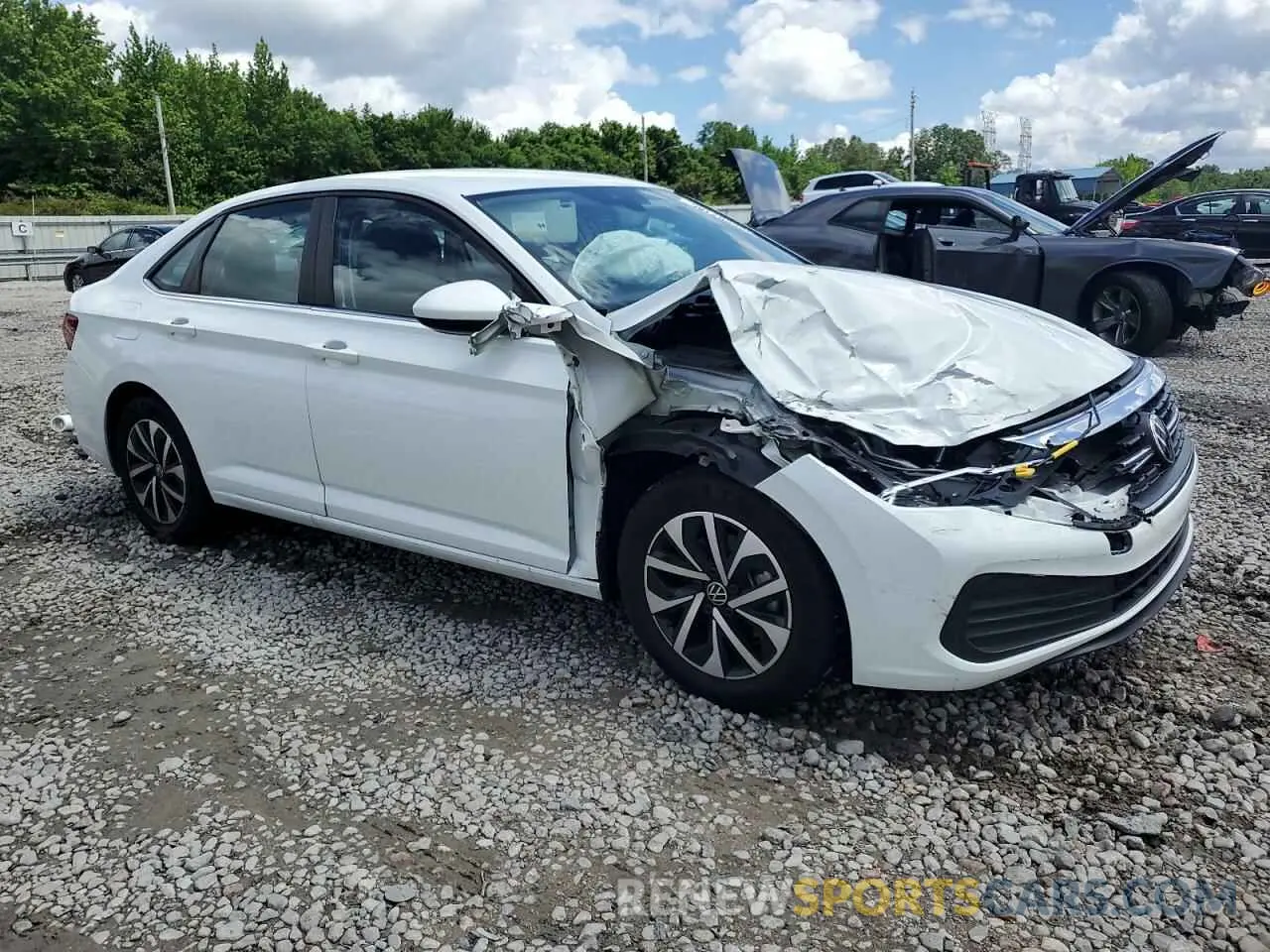 4 fotografías del automóvil dañado 3VW5M7BUXRM101153 VOLKSWAGEN JETTA 2024