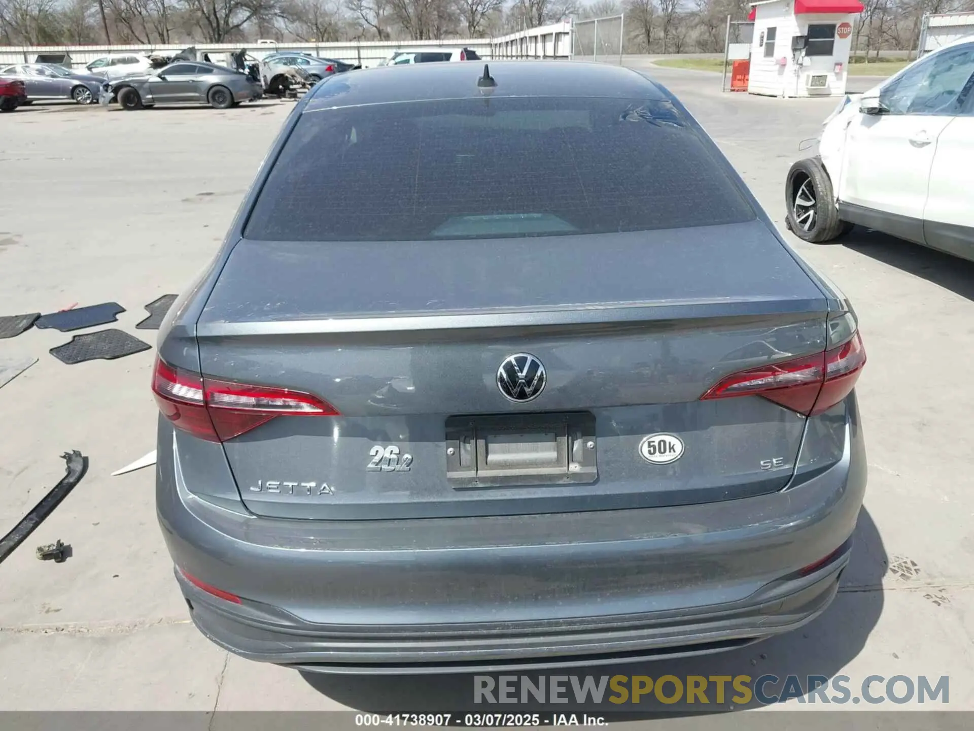 17 fotografías del automóvil dañado 3VW7M7BU1RM019109 VOLKSWAGEN JETTA 2024