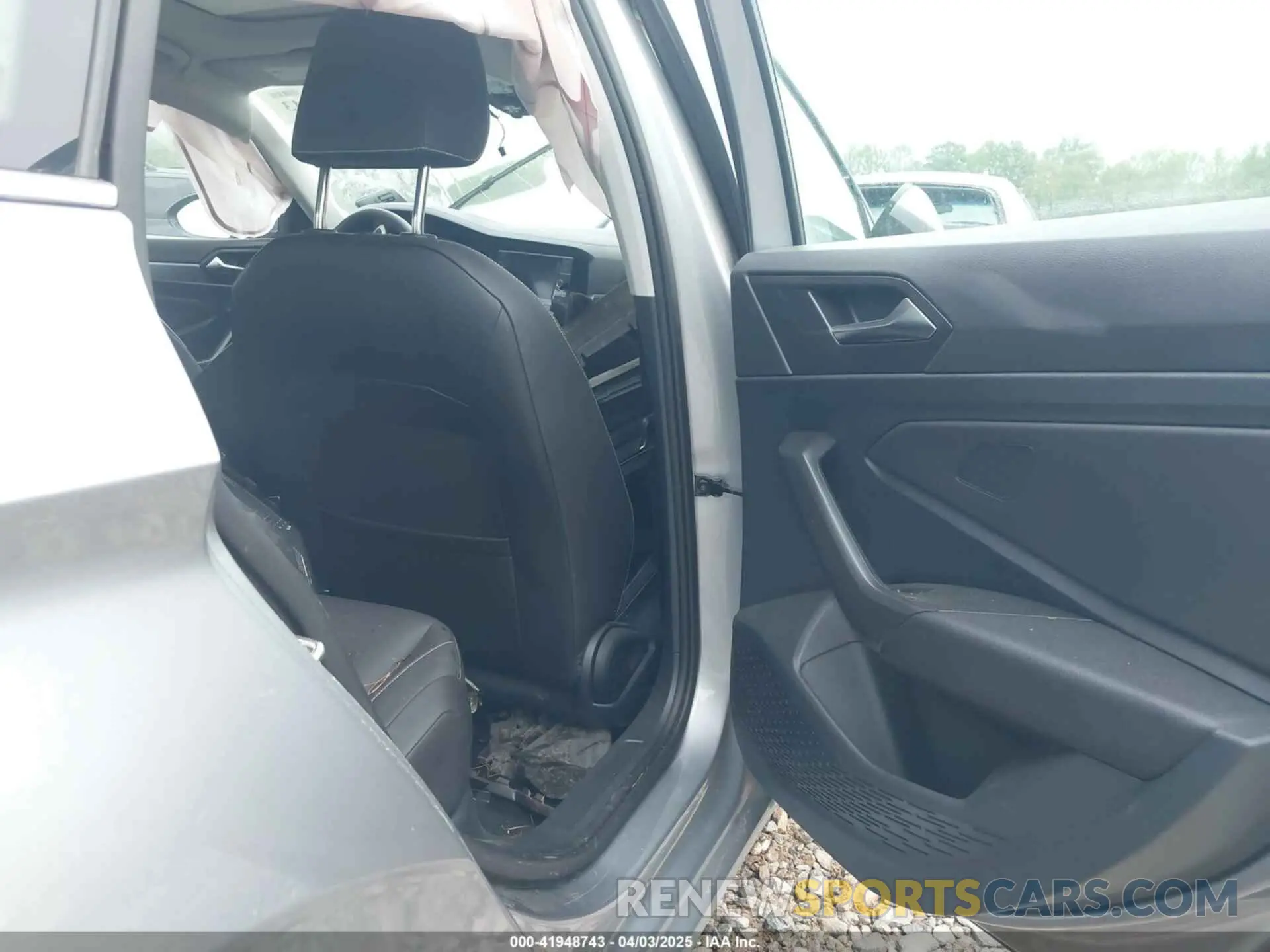 8 fotografías del automóvil dañado 3VW7M7BU3RM004661 VOLKSWAGEN JETTA 2024
