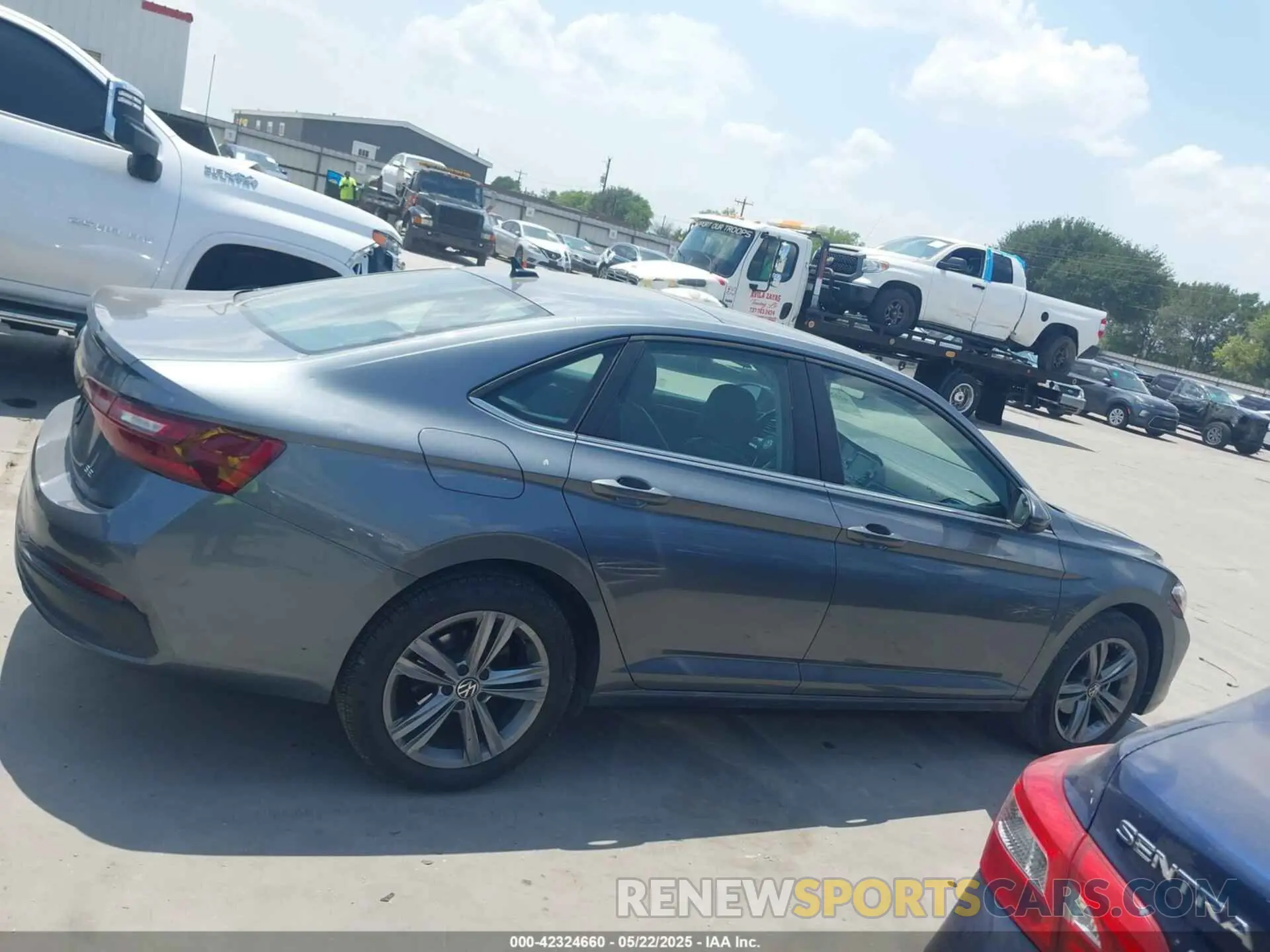13 fotografías del automóvil dañado 3VW7M7BU4RM023946 VOLKSWAGEN JETTA 2024