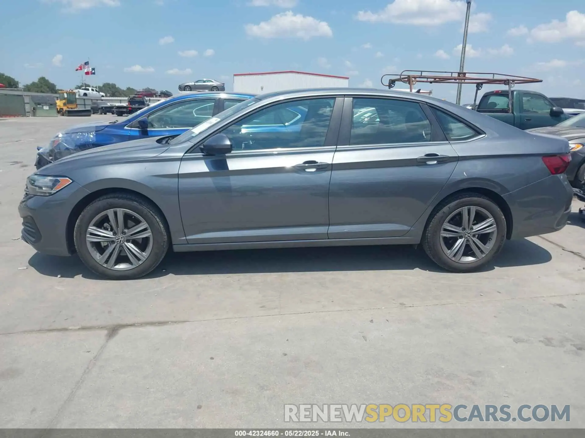14 fotografías del automóvil dañado 3VW7M7BU4RM023946 VOLKSWAGEN JETTA 2024