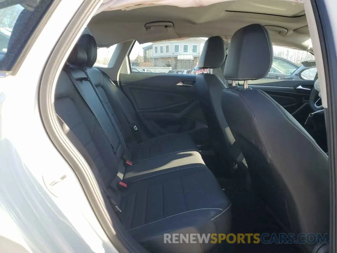 10 fotografías del automóvil dañado 3VW7M7BU4RM077733 VOLKSWAGEN JETTA 2024