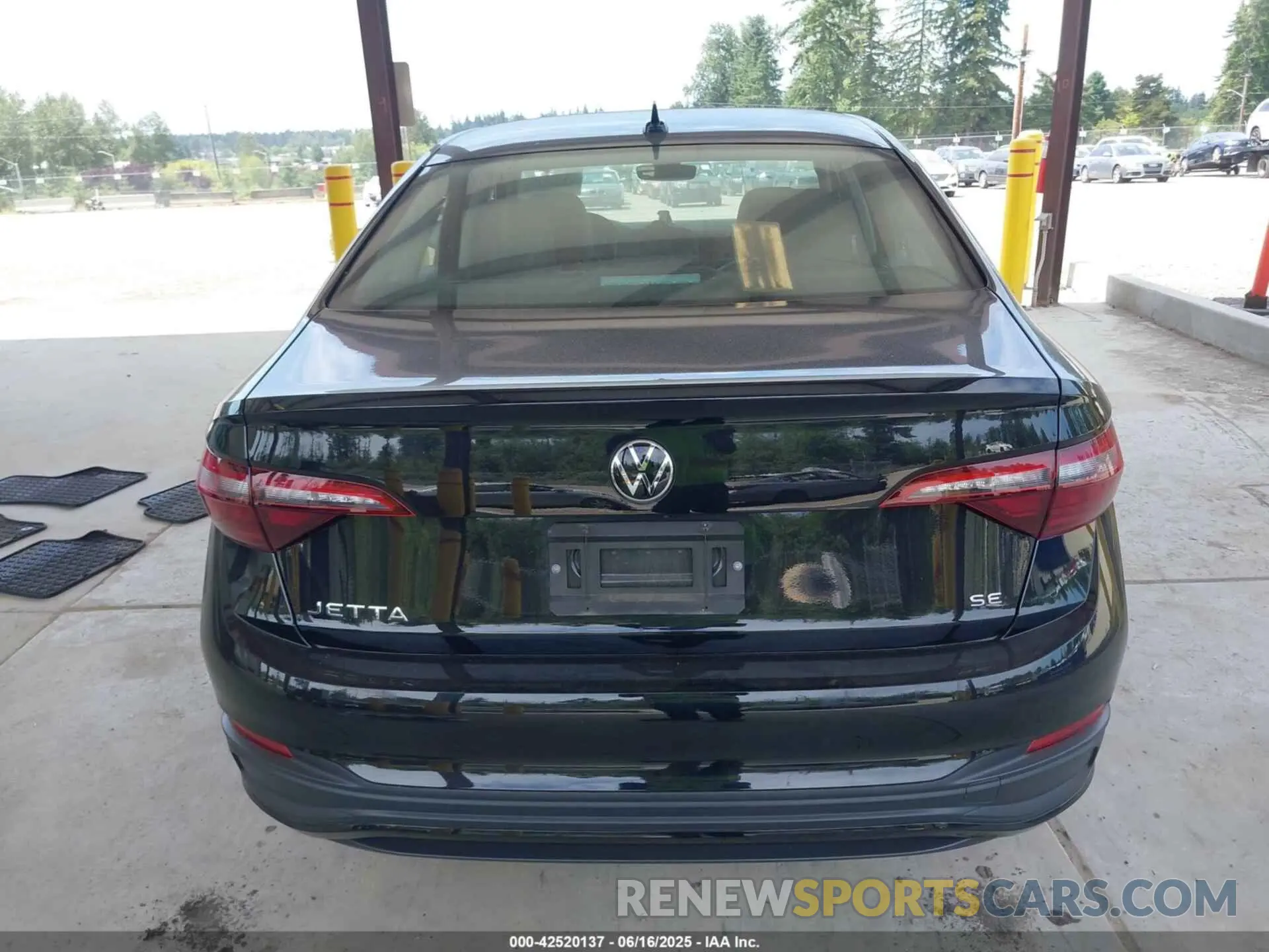 16 fotografías del automóvil dañado 3VW7M7BU5RM052470 VOLKSWAGEN JETTA 2024