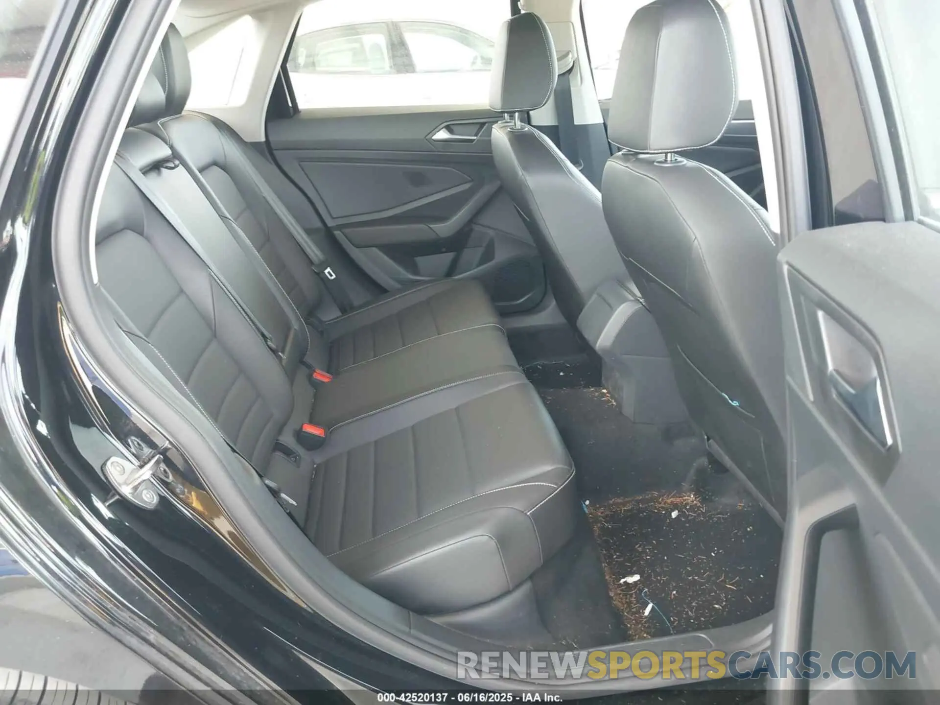 8 fotografías del automóvil dañado 3VW7M7BU5RM052470 VOLKSWAGEN JETTA 2024
