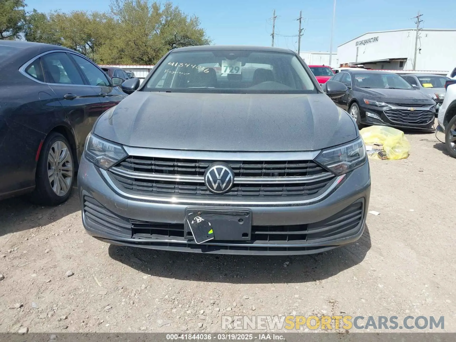 12 fotografías del automóvil dañado 3VW7M7BU6RM076860 VOLKSWAGEN JETTA 2024