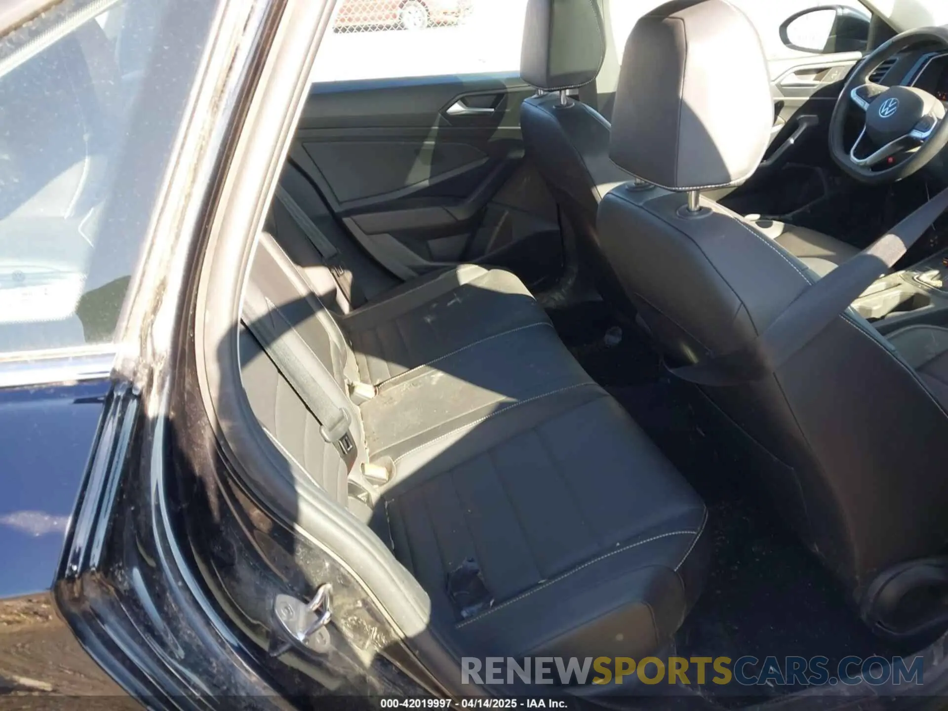 8 fotografías del automóvil dañado 3VW7M7BU7RM083591 VOLKSWAGEN JETTA 2024