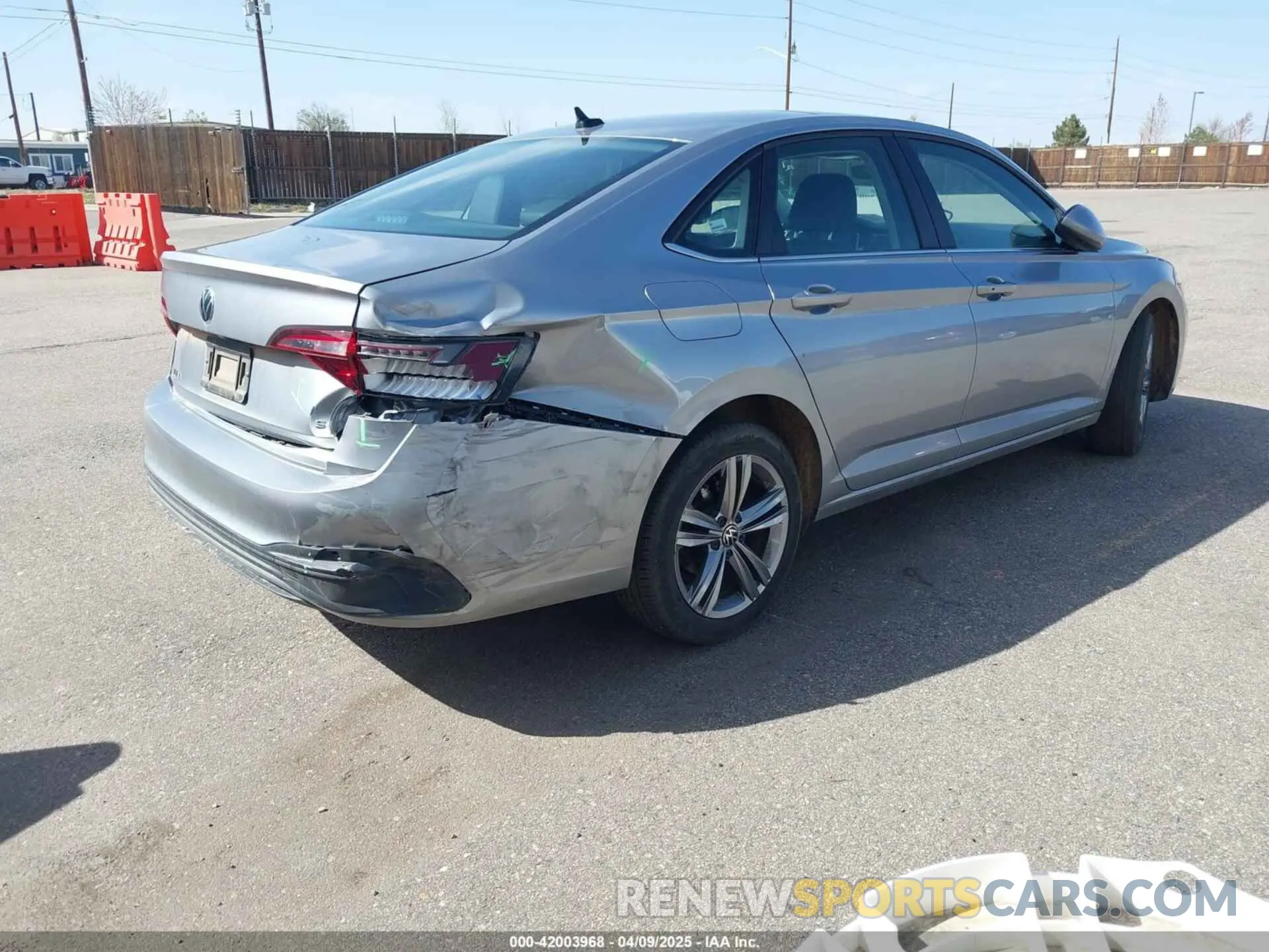 4 fotografías del automóvil dañado 3VW7M7BU9RM000484 VOLKSWAGEN JETTA 2024