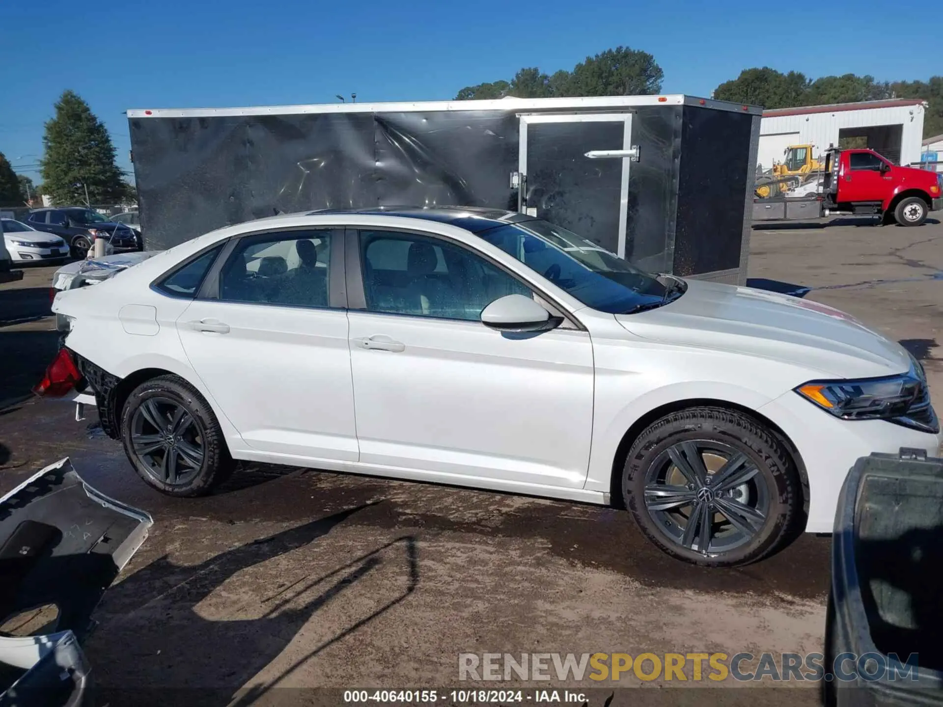 13 fotografías del automóvil dañado 3VW7M7BU9RM040435 VOLKSWAGEN JETTA 2024