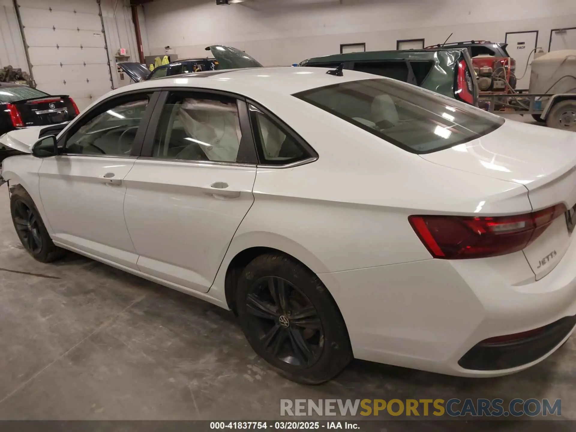 3 fotografías del automóvil dañado 3VW7M7BU9RM067103 VOLKSWAGEN JETTA 2024