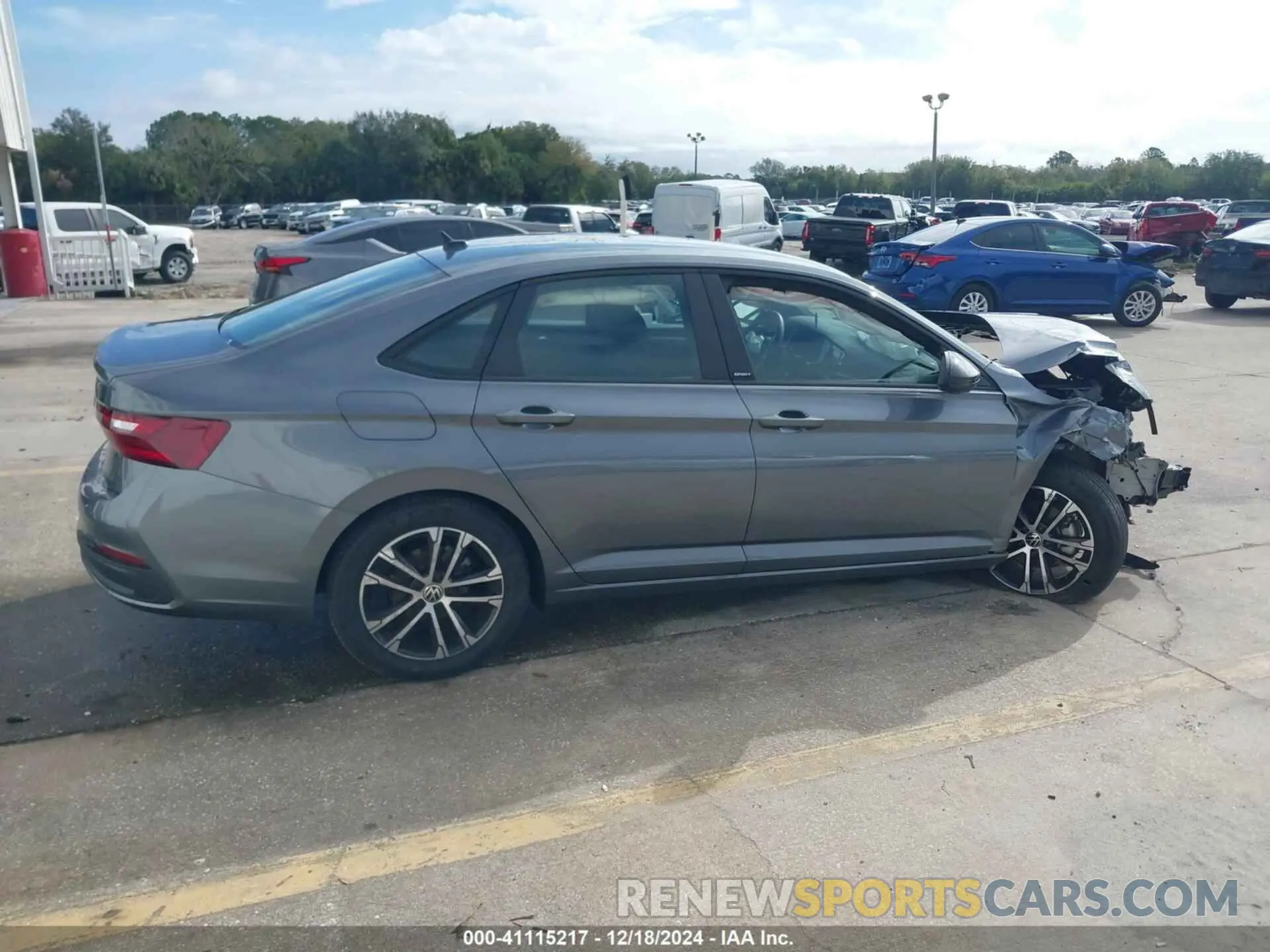 13 fotografías del automóvil dañado 3VWAM7BU0RM056206 VOLKSWAGEN JETTA 2024