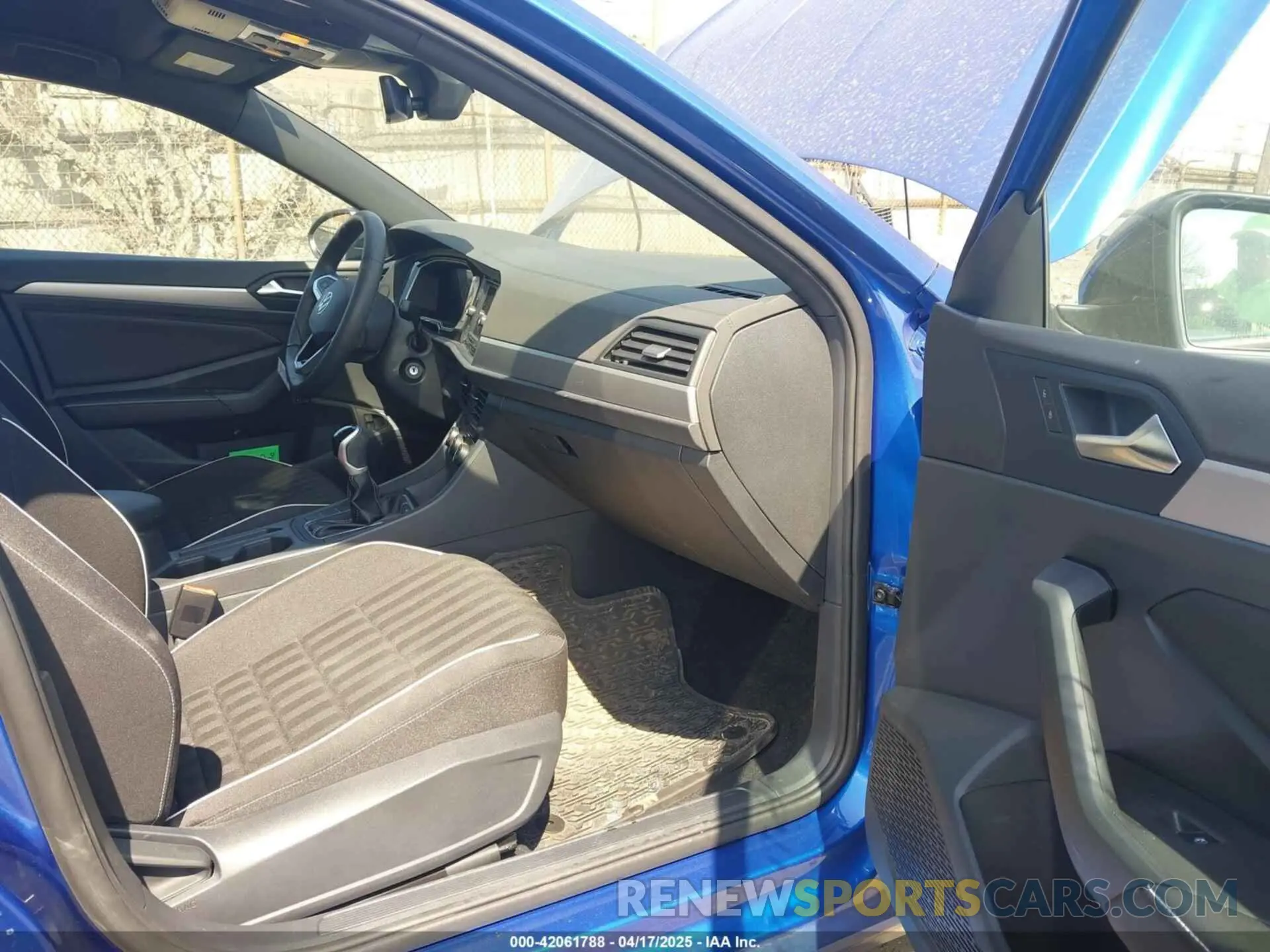 5 fotografías del automóvil dañado 3VWAM7BU3RM028884 VOLKSWAGEN JETTA 2024