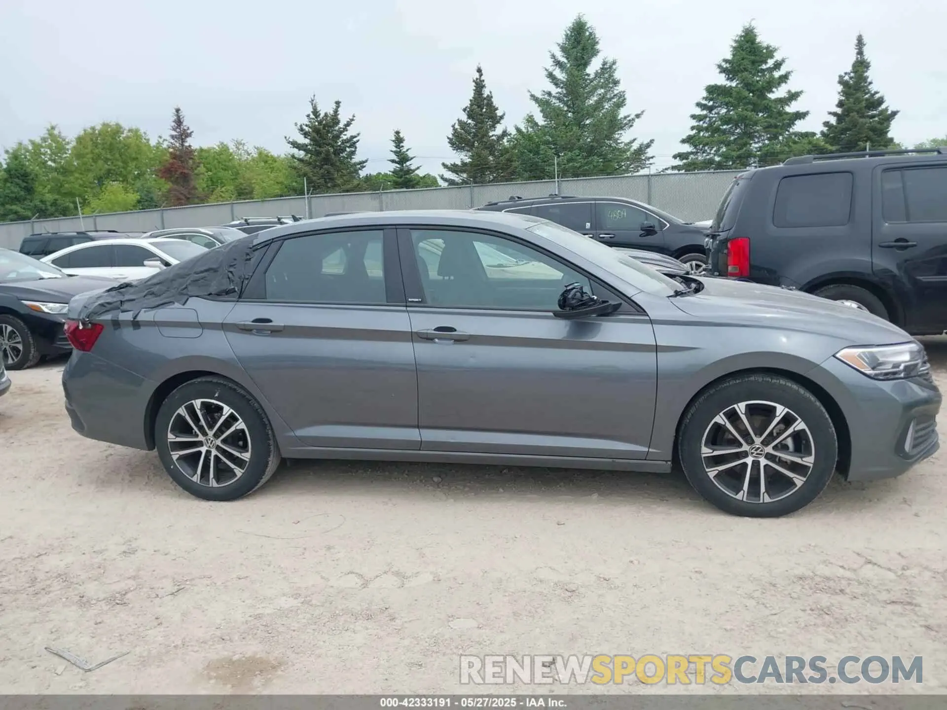 13 fotografías del automóvil dañado 3VWAM7BU4RM056953 VOLKSWAGEN JETTA 2024