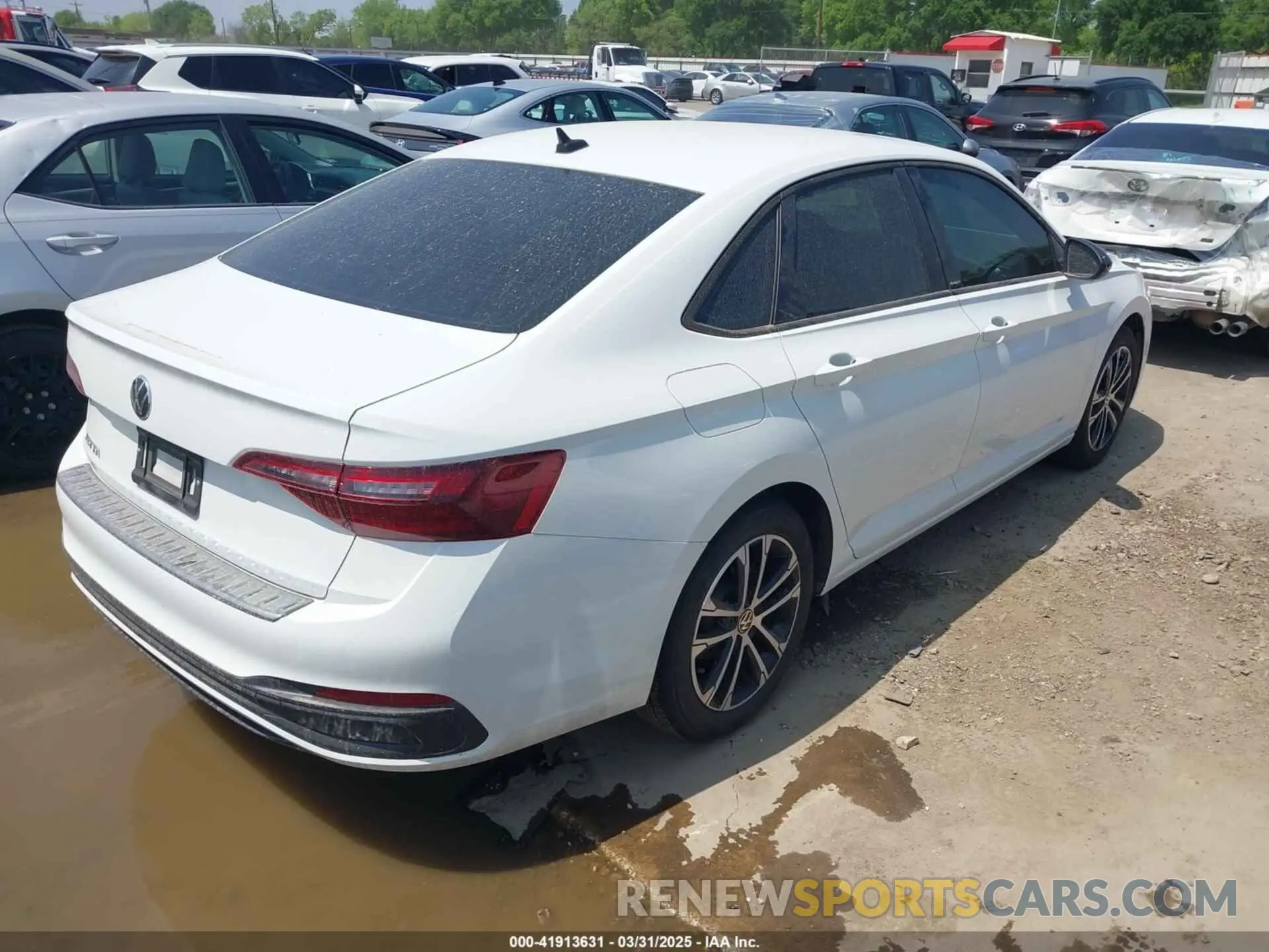4 fotografías del automóvil dañado 3VWAM7BU5RM052491 VOLKSWAGEN JETTA 2024