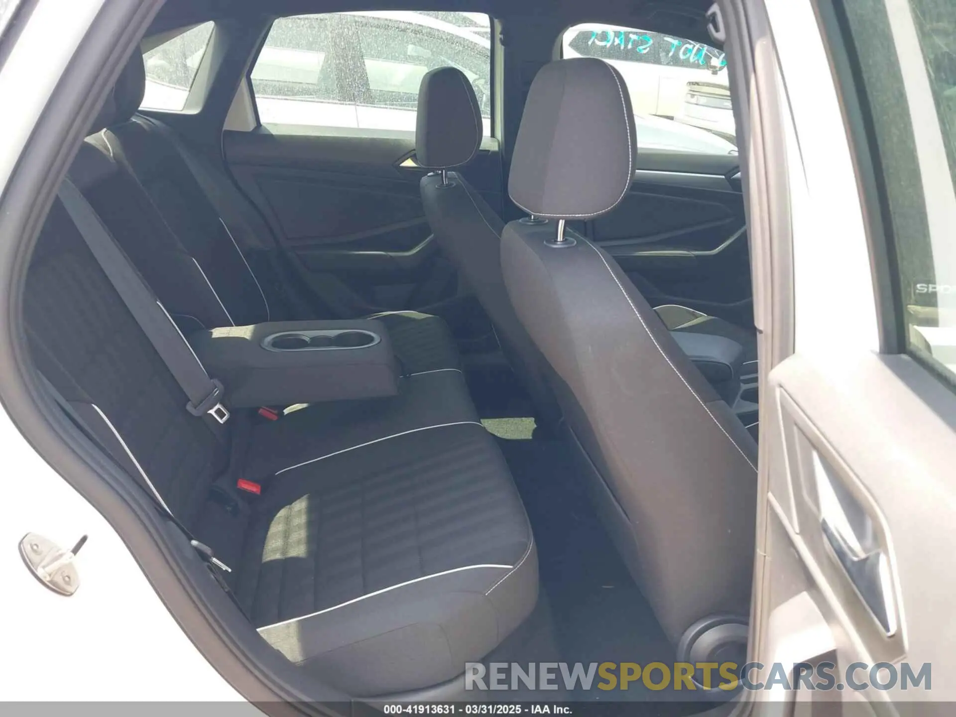 8 fotografías del automóvil dañado 3VWAM7BU5RM052491 VOLKSWAGEN JETTA 2024