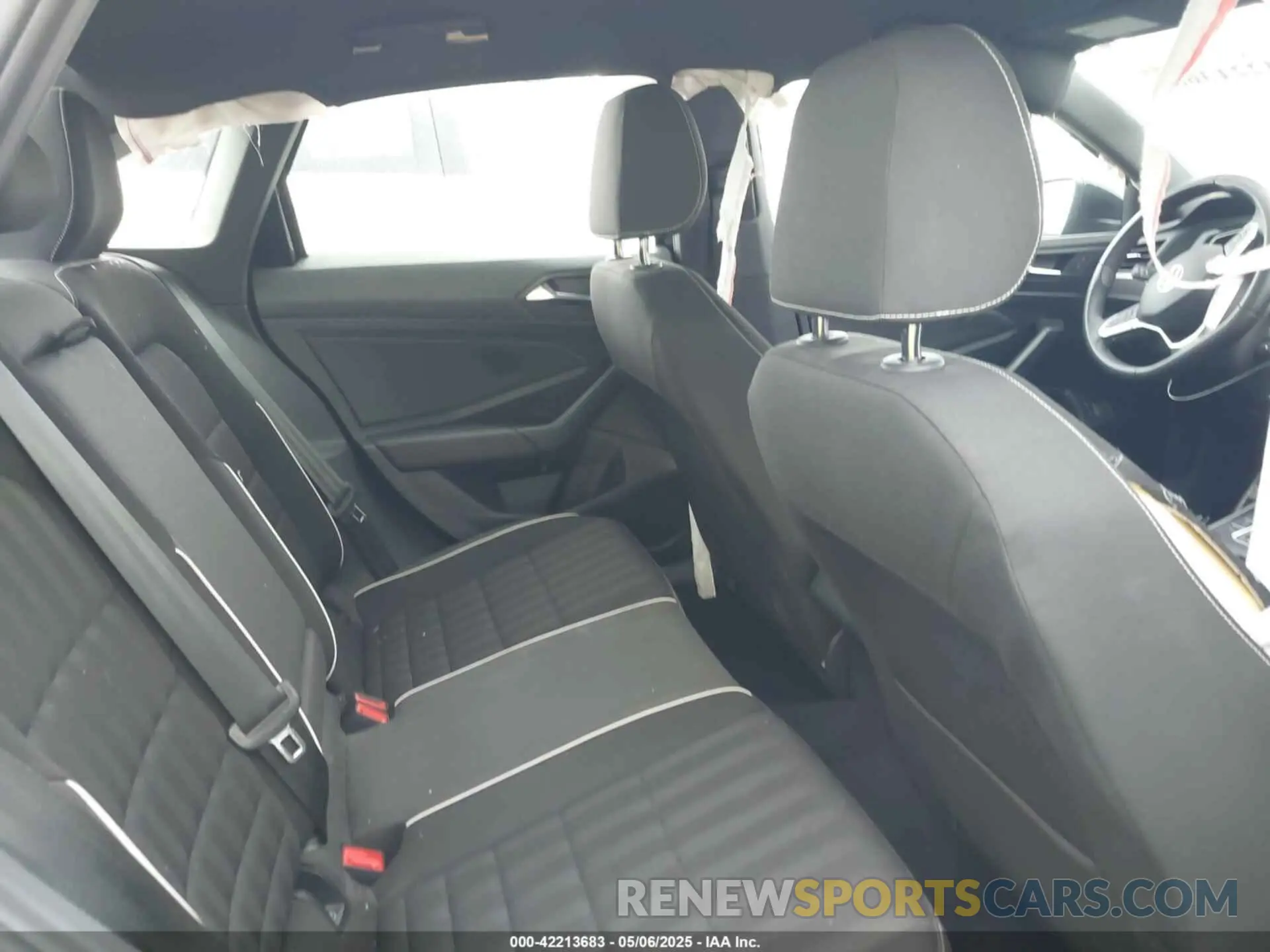 8 fotografías del automóvil dañado 3VWBM7BU0RM050426 VOLKSWAGEN JETTA 2024