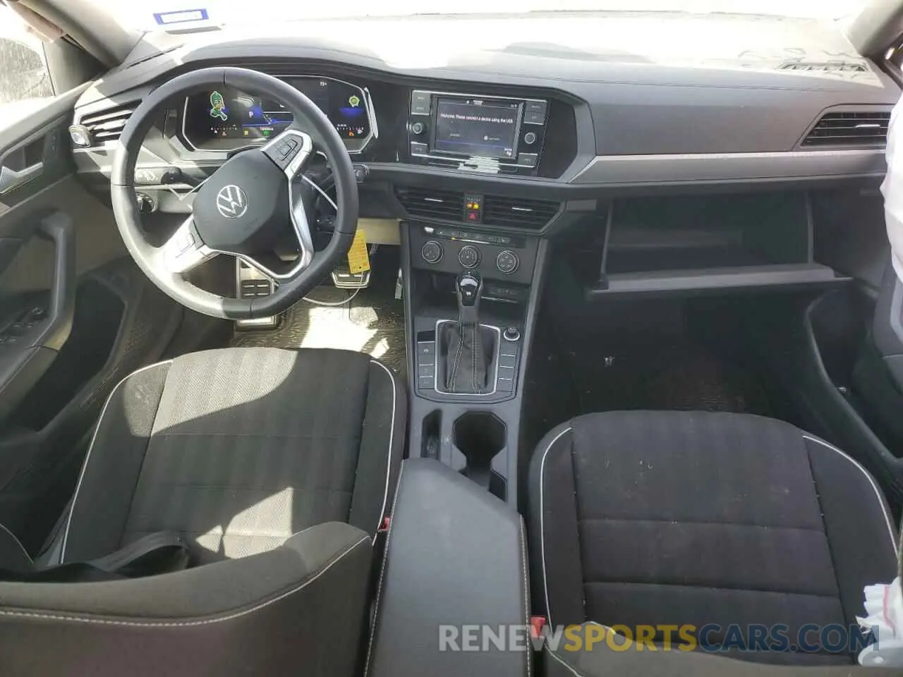 8 fotografías del automóvil dañado 3VWBM7BU1RM033599 VOLKSWAGEN JETTA 2024