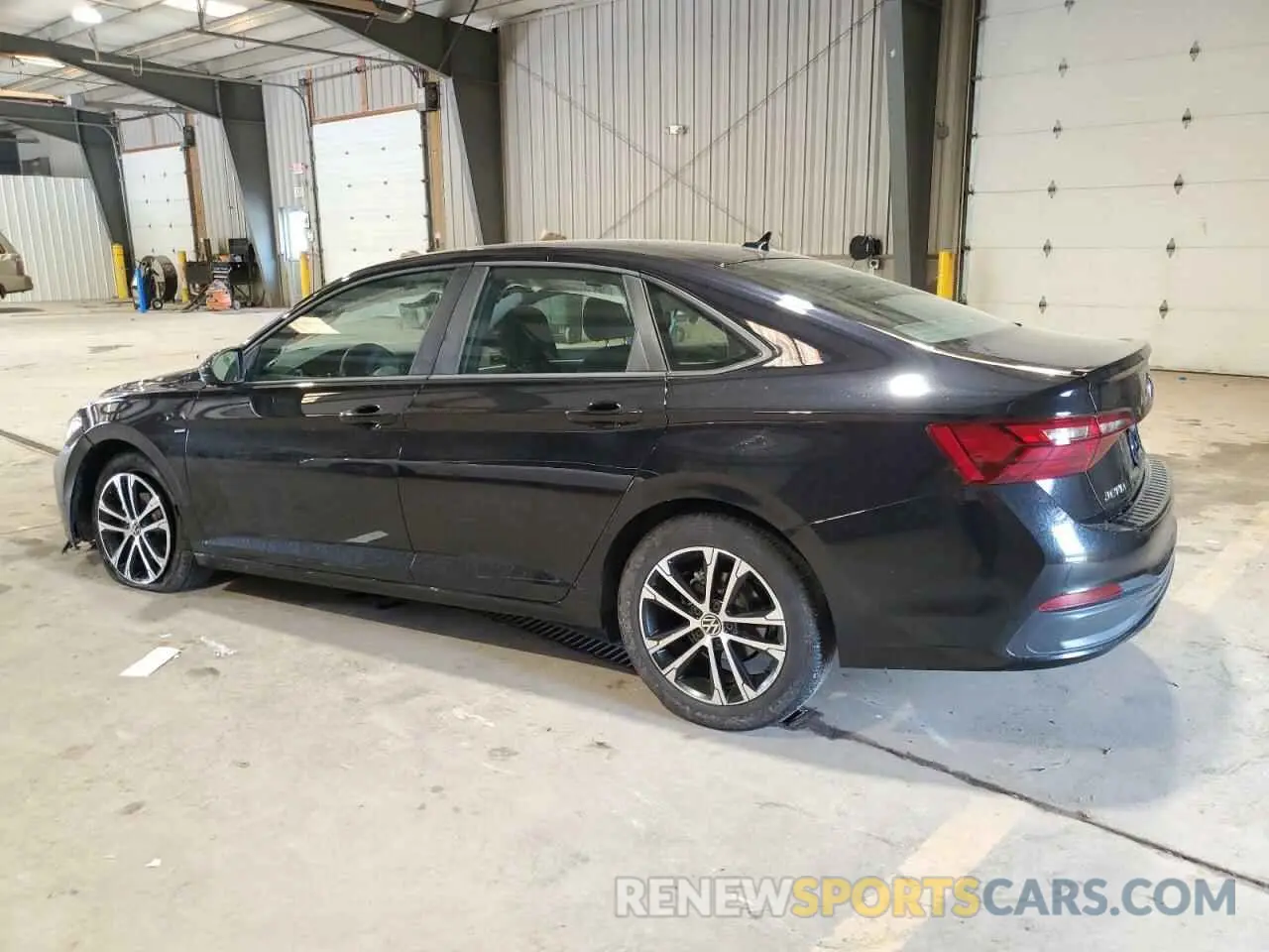 2 fotografías del automóvil dañado 3VWBM7BU1RM045624 VOLKSWAGEN JETTA 2024