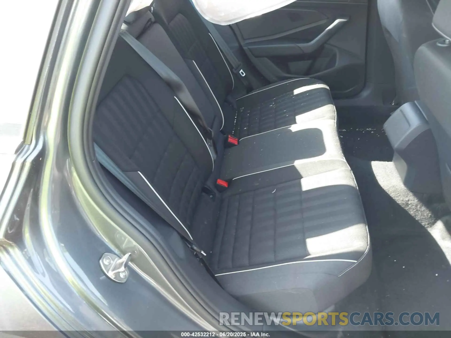 8 fotografías del automóvil dañado 3VWBM7BU2RM084111 VOLKSWAGEN JETTA 2024