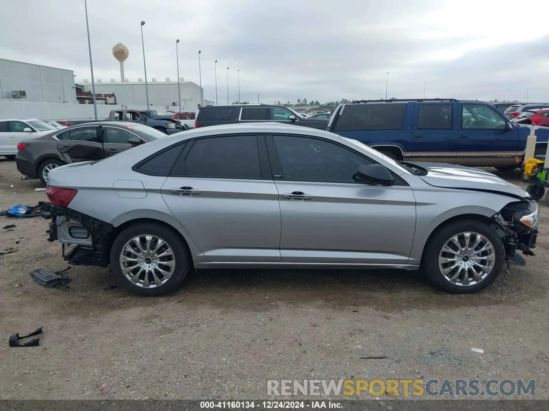 14 fotografías del automóvil dañado 3VWBM7BU3RM086370 VOLKSWAGEN JETTA 2024
