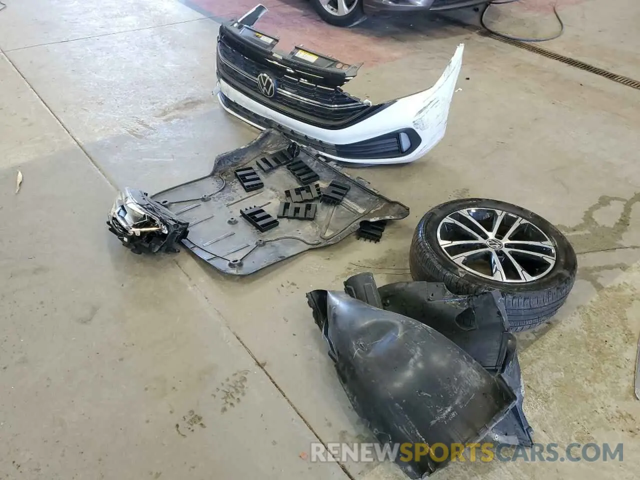 12 fotografías del automóvil dañado 3VWBM7BU4RM042345 VOLKSWAGEN JETTA 2024
