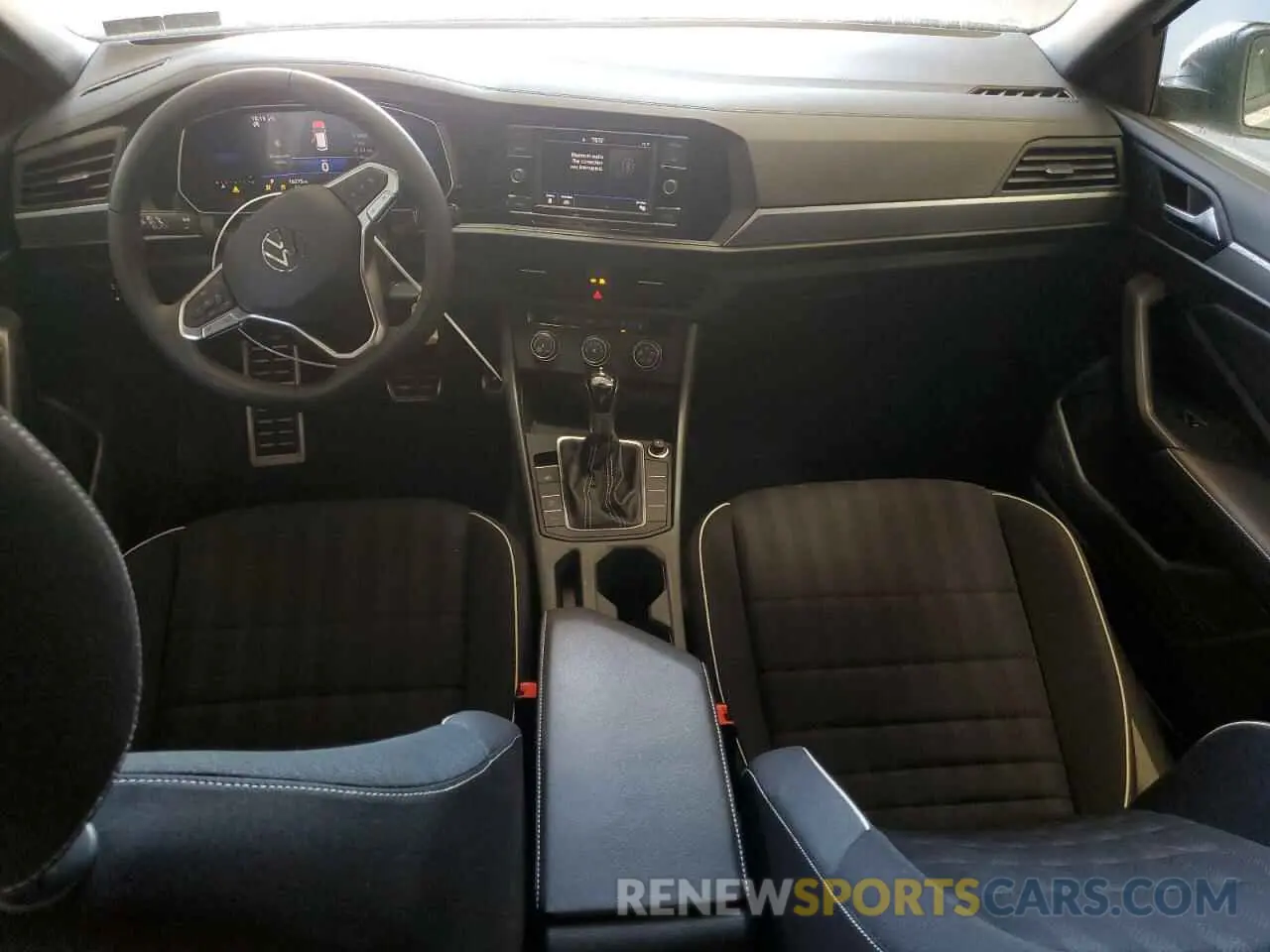 8 fotografías del automóvil dañado 3VWBM7BU4RM042345 VOLKSWAGEN JETTA 2024