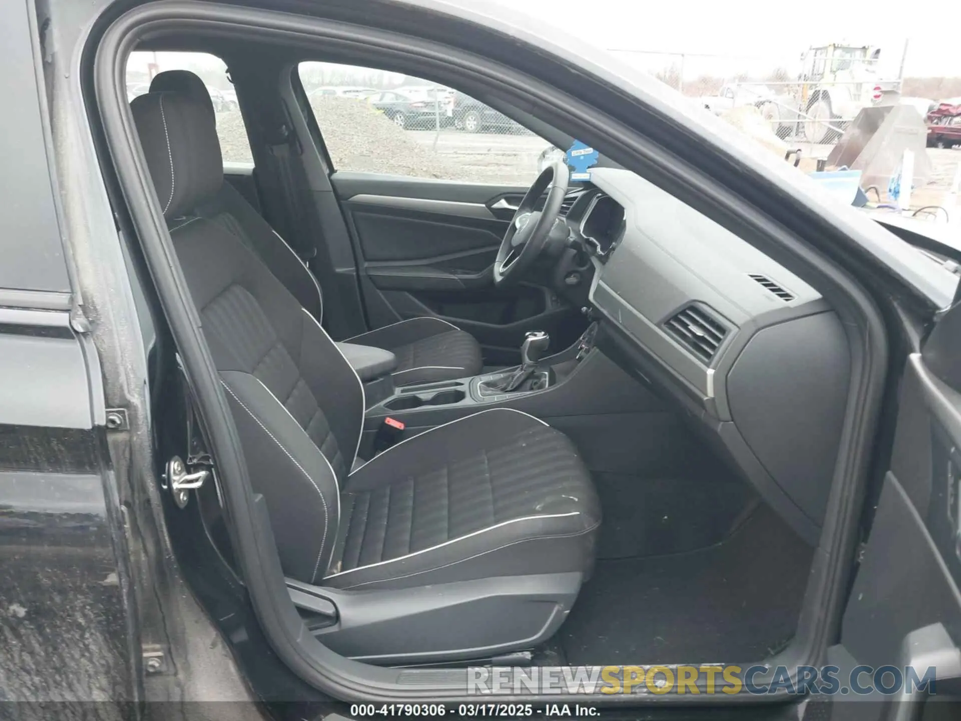 5 fotografías del automóvil dañado 3VWBM7BU6RM043738 VOLKSWAGEN JETTA 2024