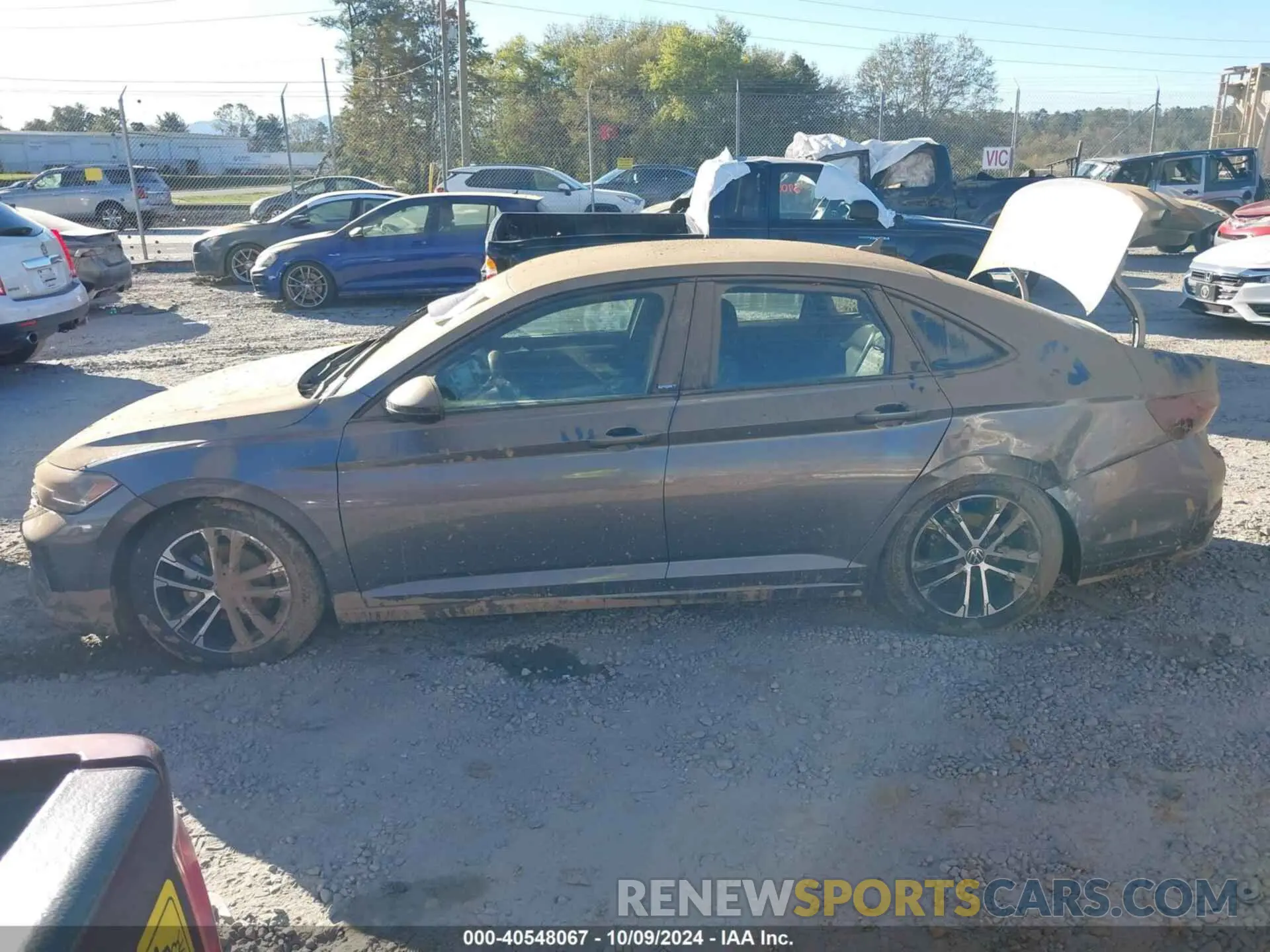 13 fotografías del automóvil dañado 3VWBM7BU6RM054500 VOLKSWAGEN JETTA 2024