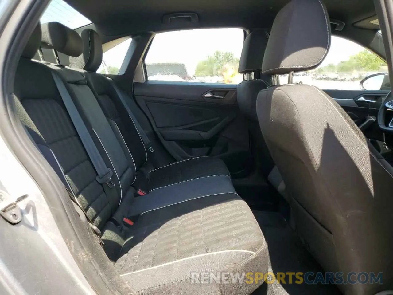 10 fotografías del automóvil dañado 3VWBM7BU7RM083875 VOLKSWAGEN JETTA 2024